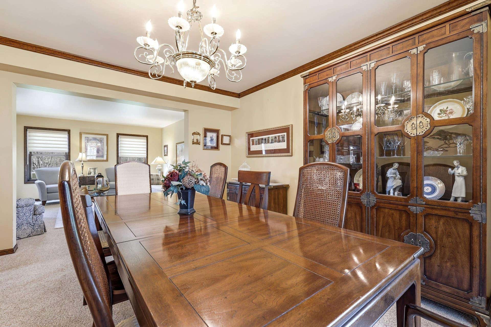 1967 E Cross Road, Galena, IL 61036