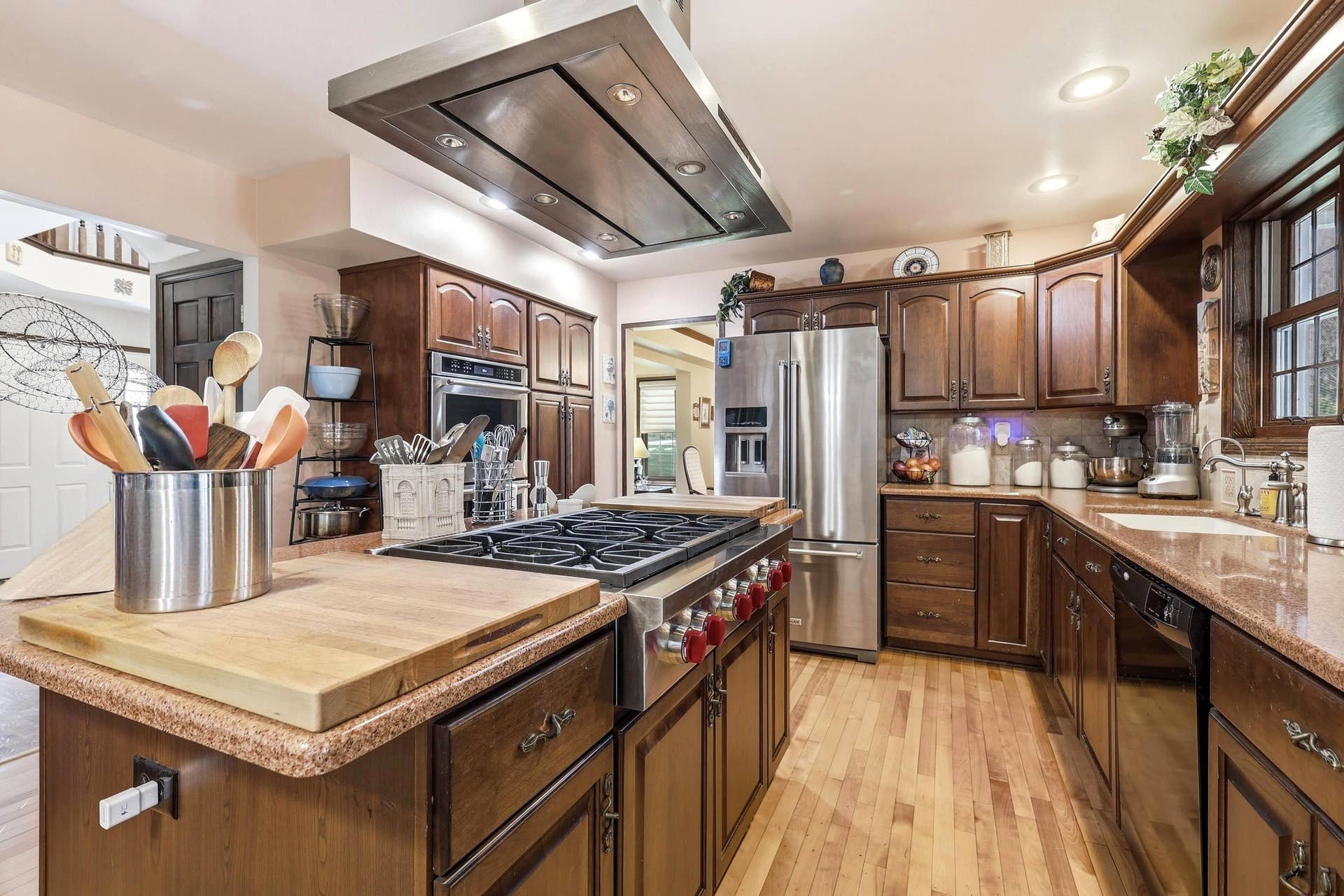 1967 E Cross Road, Galena, IL 61036