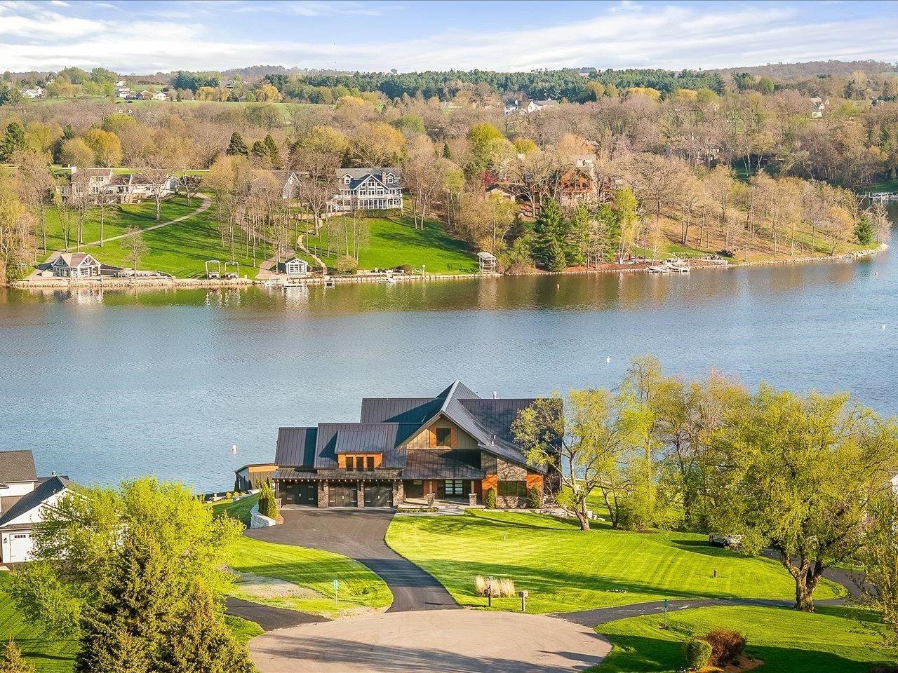26-62 Blackwood Court, Lake Carroll, IL 61046