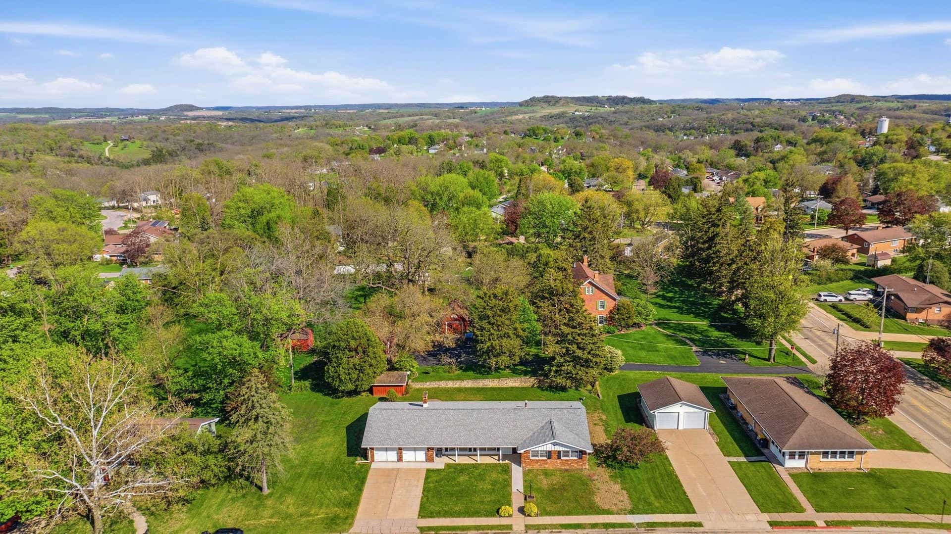 1205 Lincoln Avenue, Galena, IL 61036
