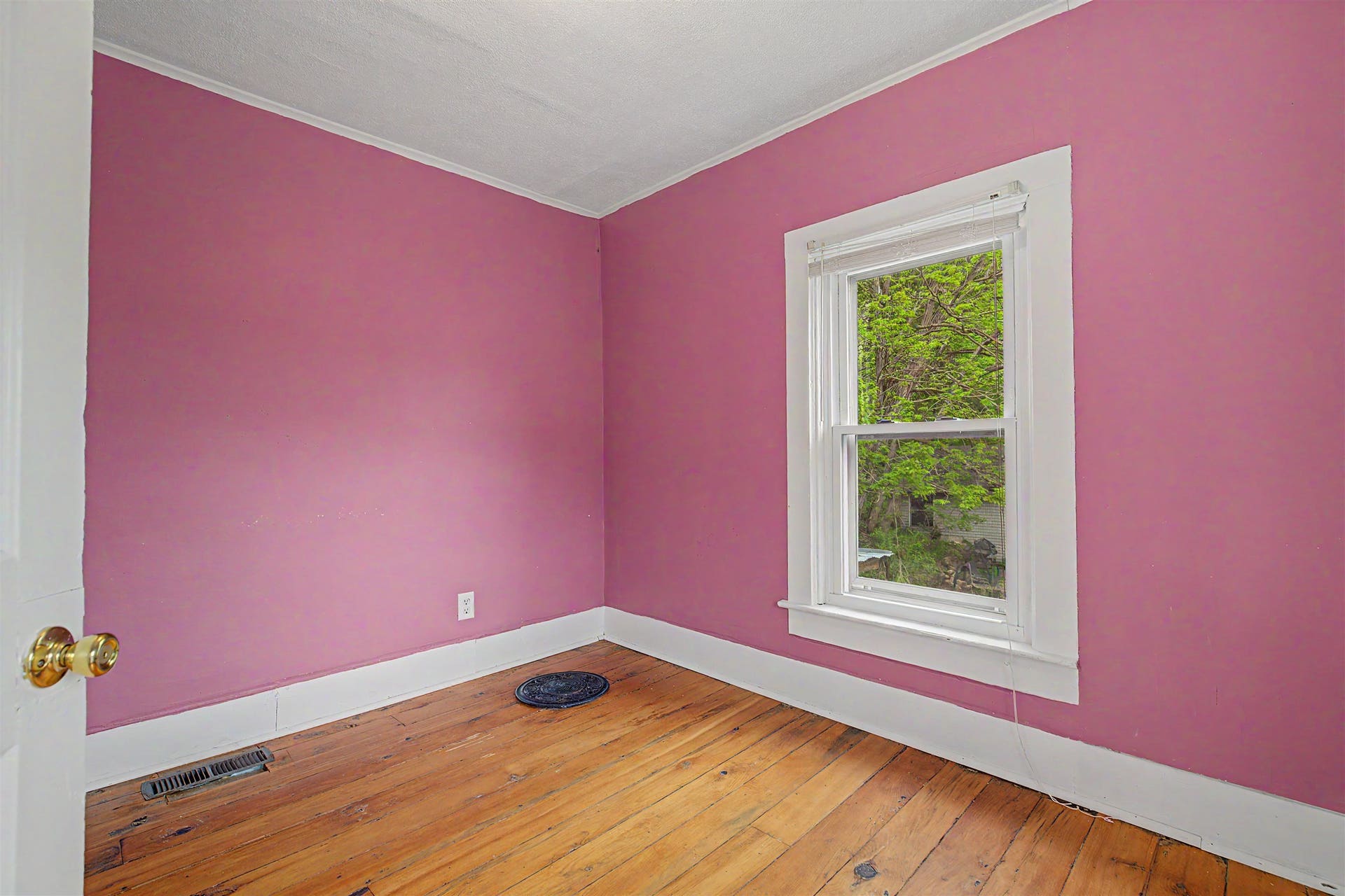 748 Dewey Avenue, Galena, IL 61036