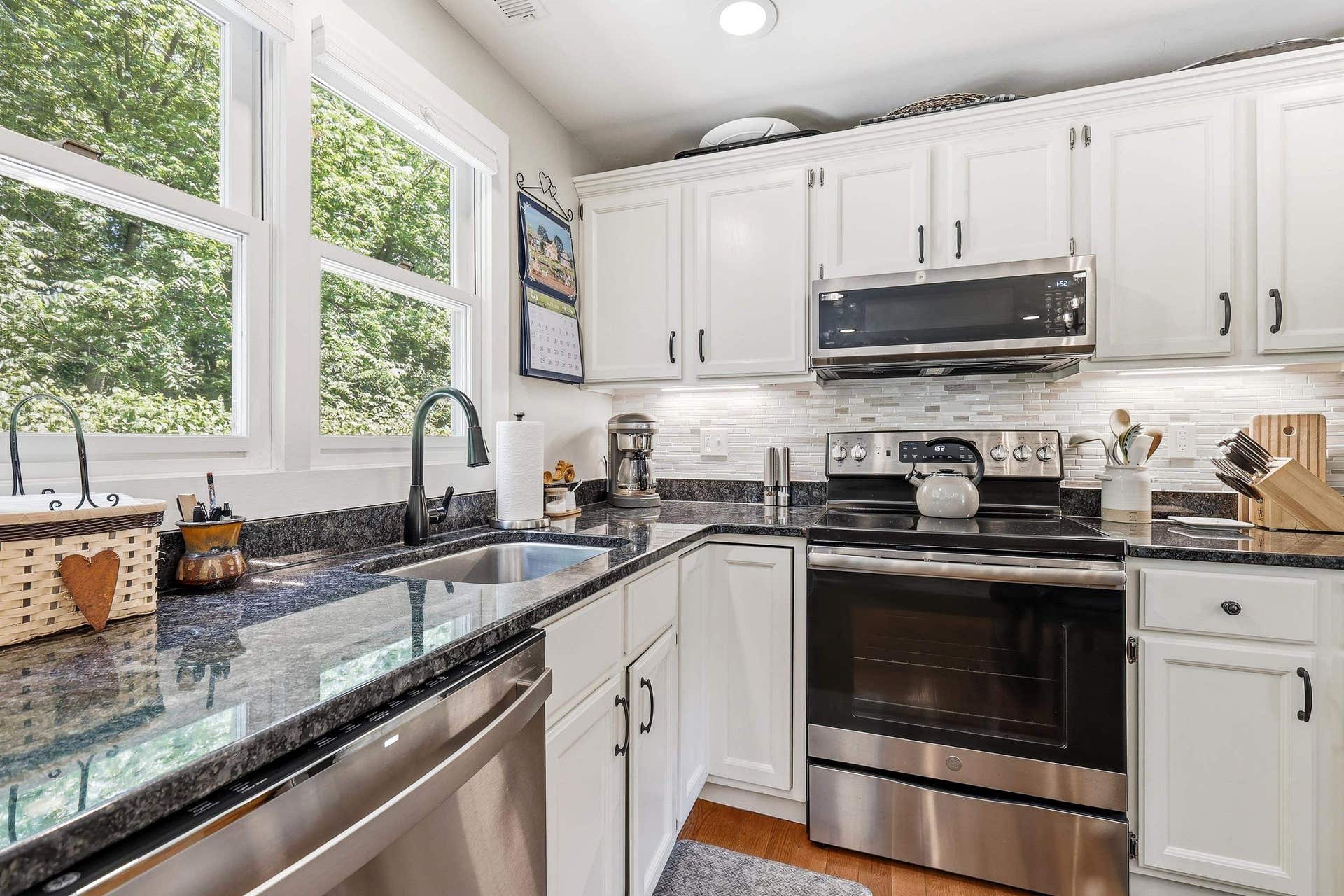 30 Thatcher Lane, Galena, IL 61036