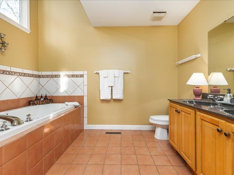 38 Lookout Trace, Galena, IL 61036