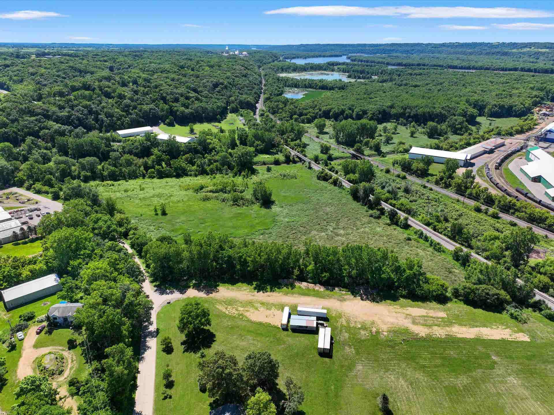 0 W US 20 Route, East Dubuque, IL 61025
