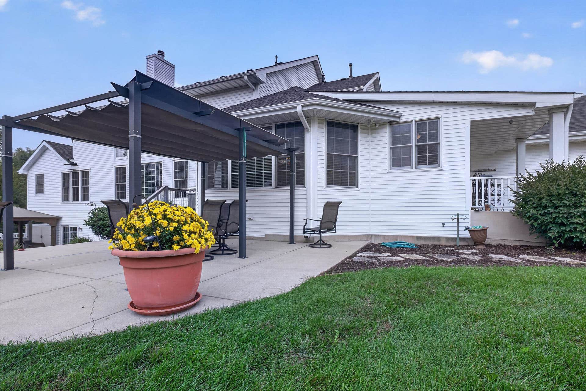 609 Spring Creek Road, Rockford, IL 61114