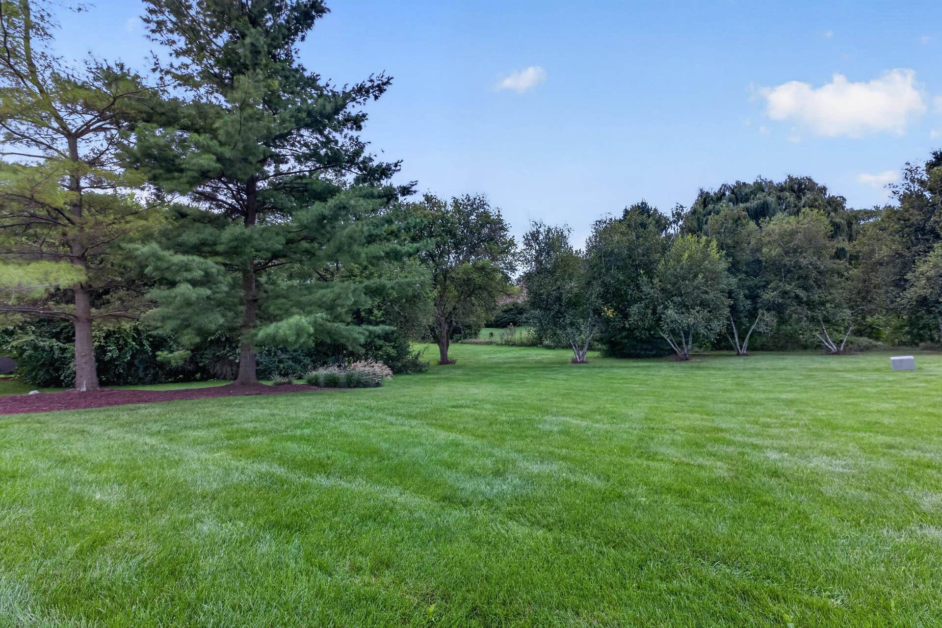 609 Spring Creek Road, Rockford, IL 61114