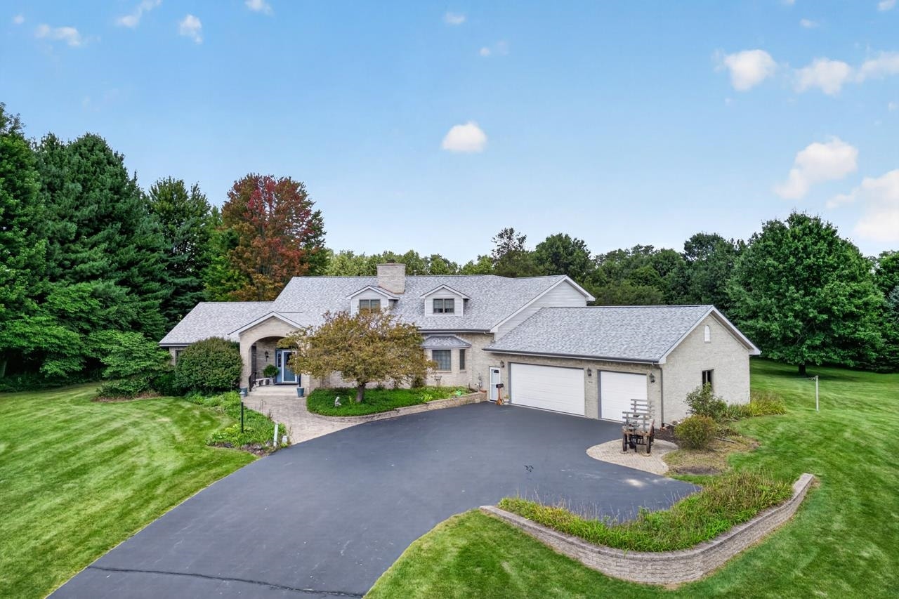 1646 Valley View Road, Belvidere, IL 61008