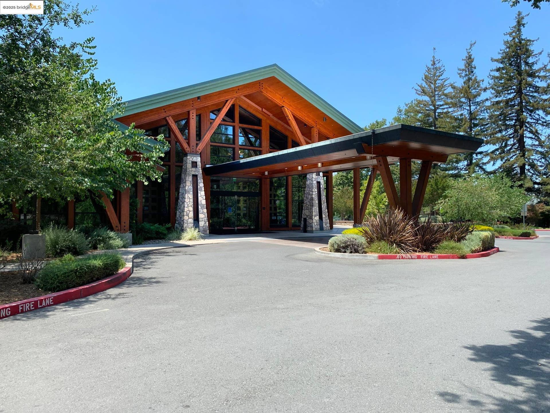 1910 Skycrest Dr, #5, Walnut Creek, CA 94595