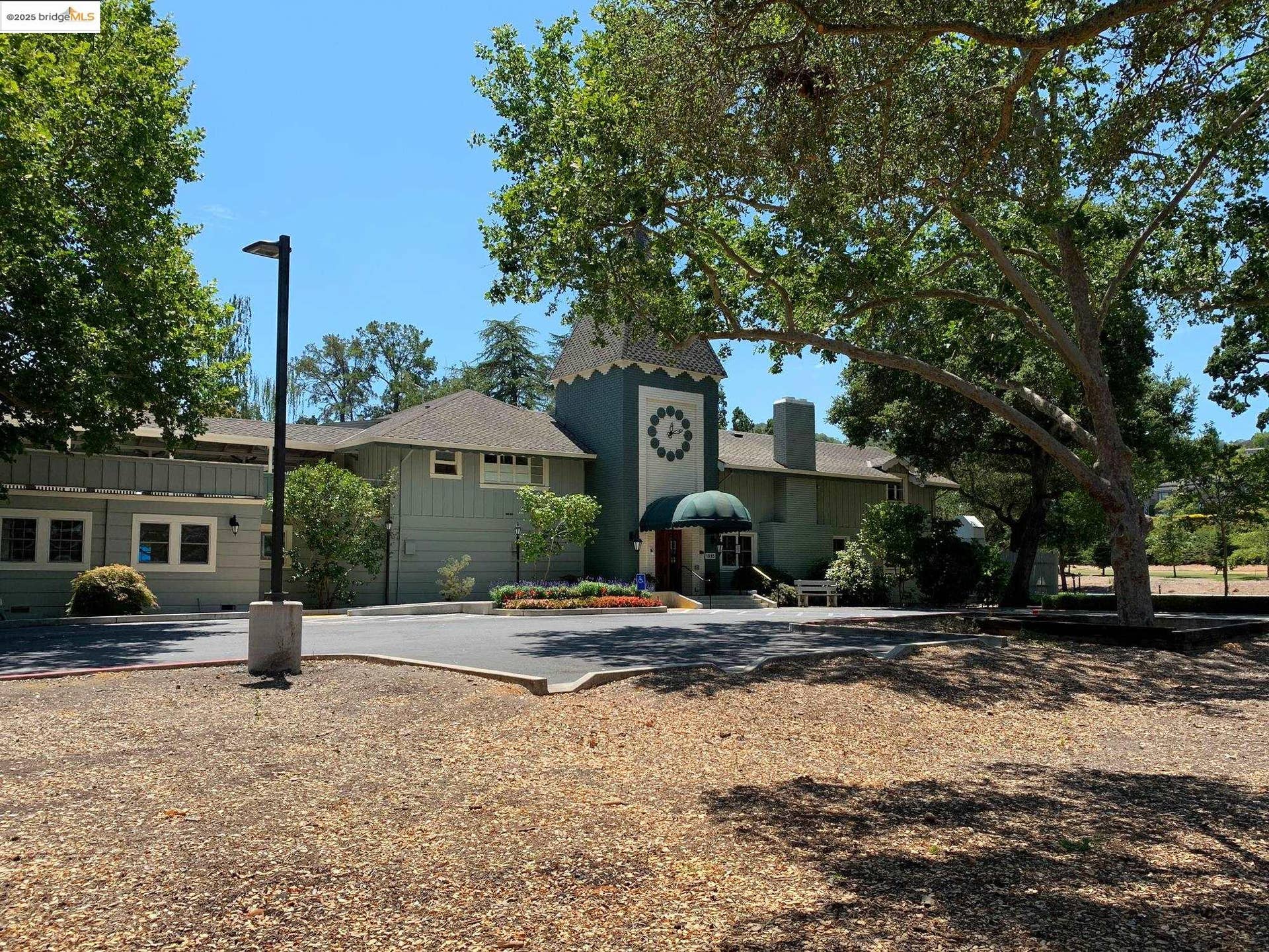 1910 Skycrest Dr, #5, Walnut Creek, CA 94595