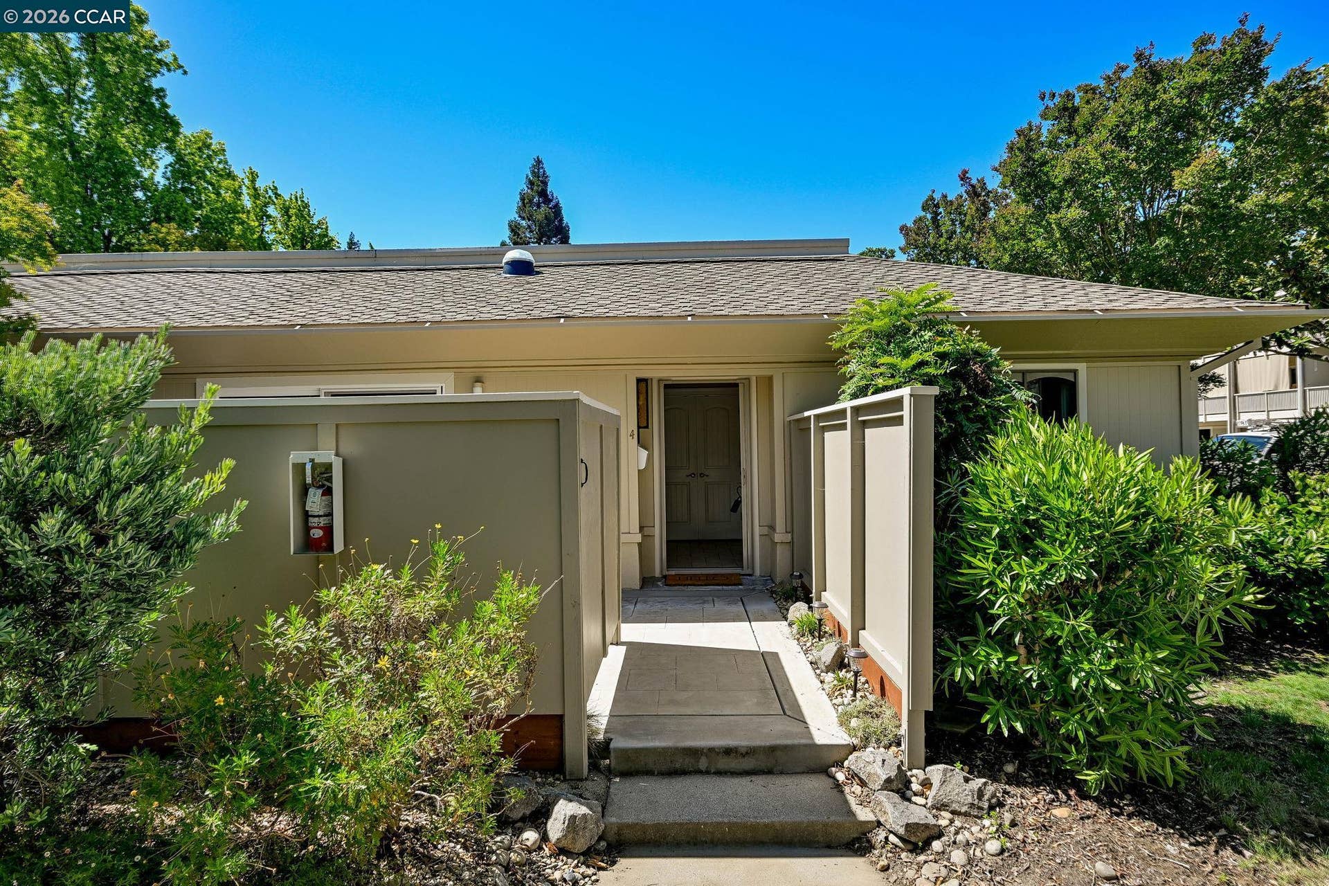 2233 Pine Knoll Dr, #4, Walnut Creek, CA 94595
