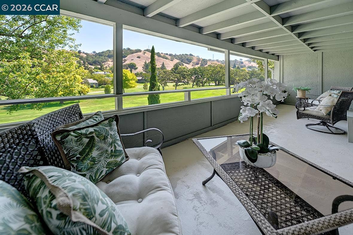 3136 Tice Creek Dr, #5, Walnut Creek, CA 94595