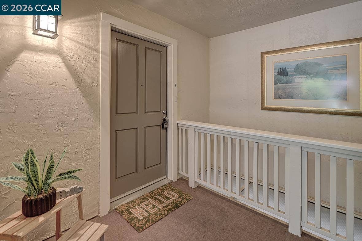 3136 Tice Creek Dr, #5, Walnut Creek, CA 94595