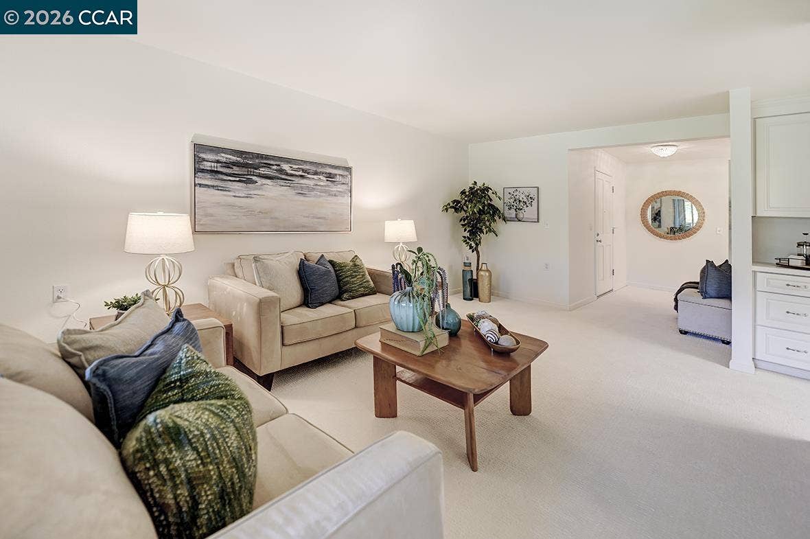 3136 Tice Creek Dr, #5, Walnut Creek, CA 94595
