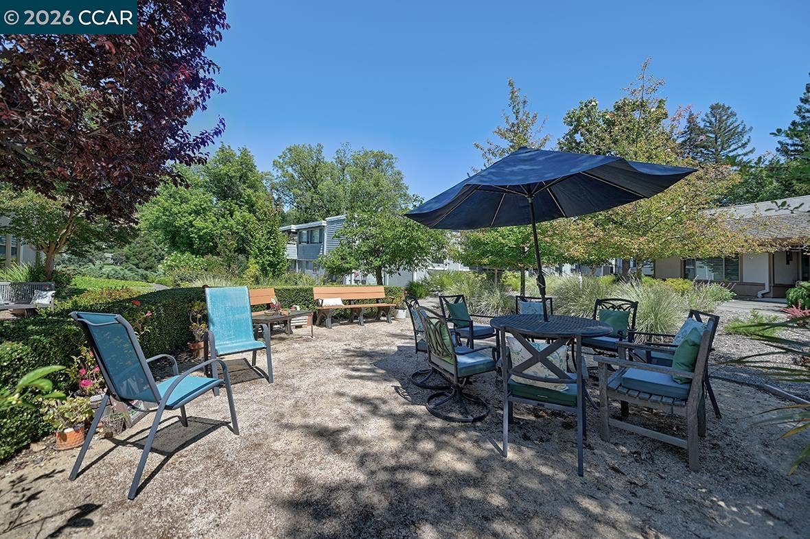 3136 Tice Creek Dr, #5, Walnut Creek, CA 94595