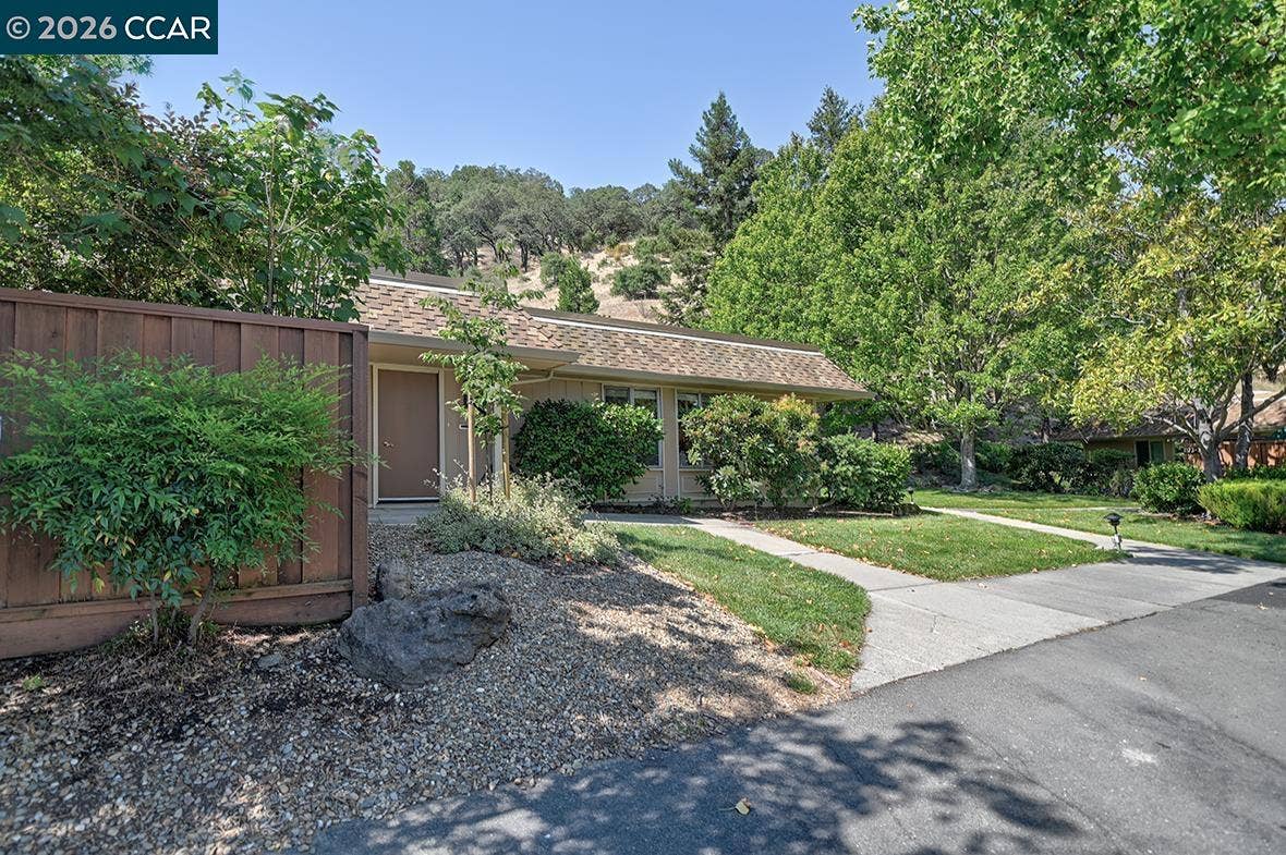 2161 Ptarmigan Dr, #1, Walnut Creek, CA 94595