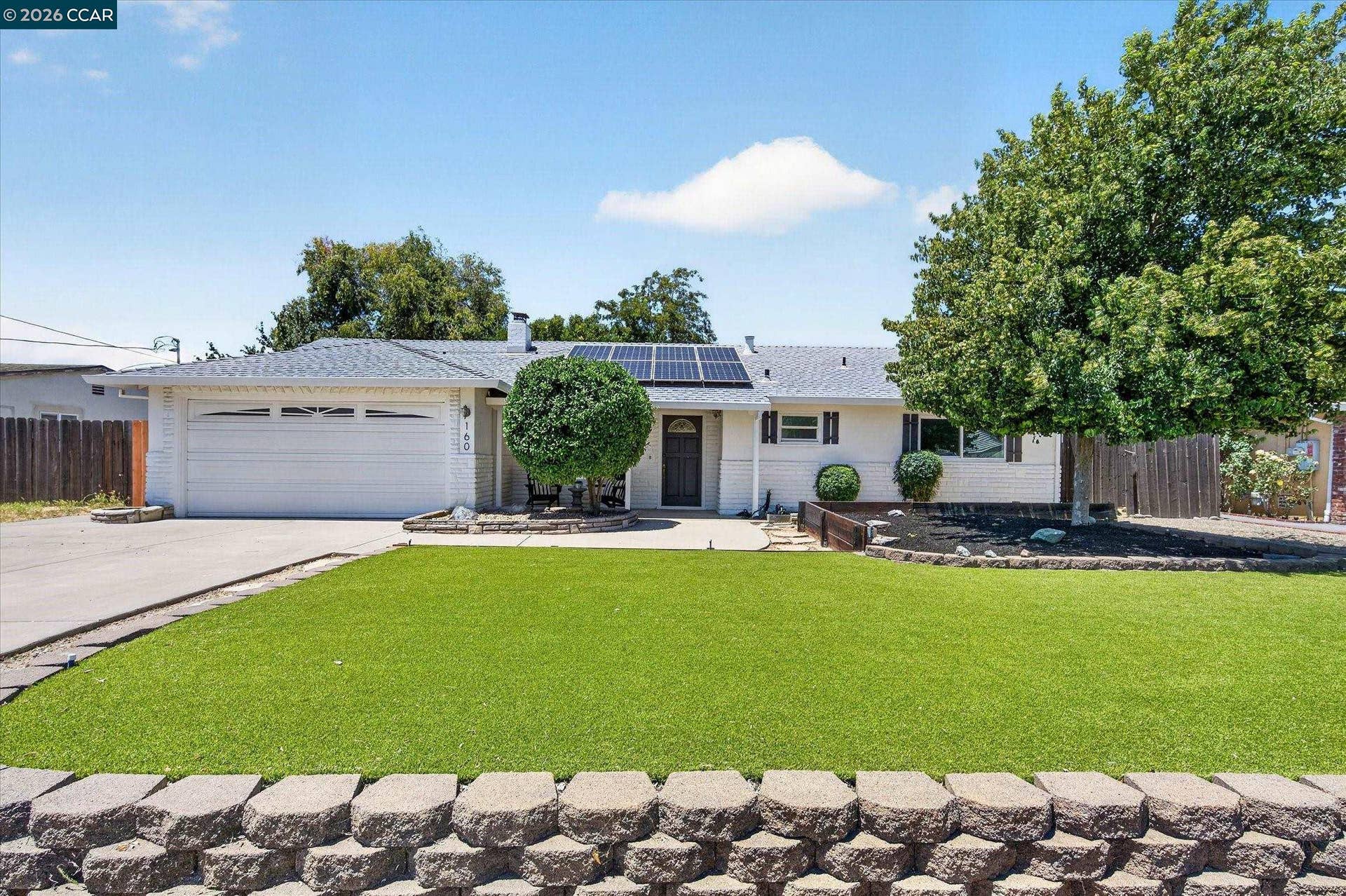 160 Cleopatra Dr, Pleasant Hill, CA 94523