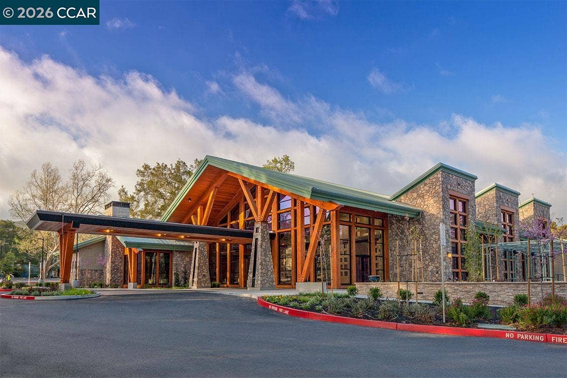 1208 Skycrest Drive, #5, Walnut Creek, CA 94595