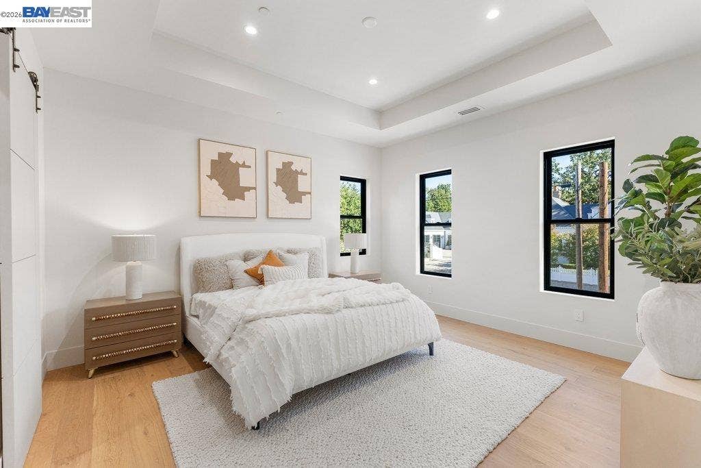 Upstairs Secondary Bed