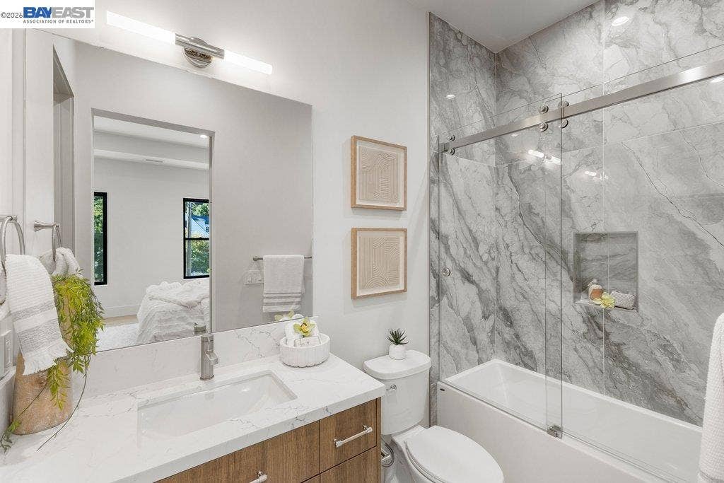 En suite bath