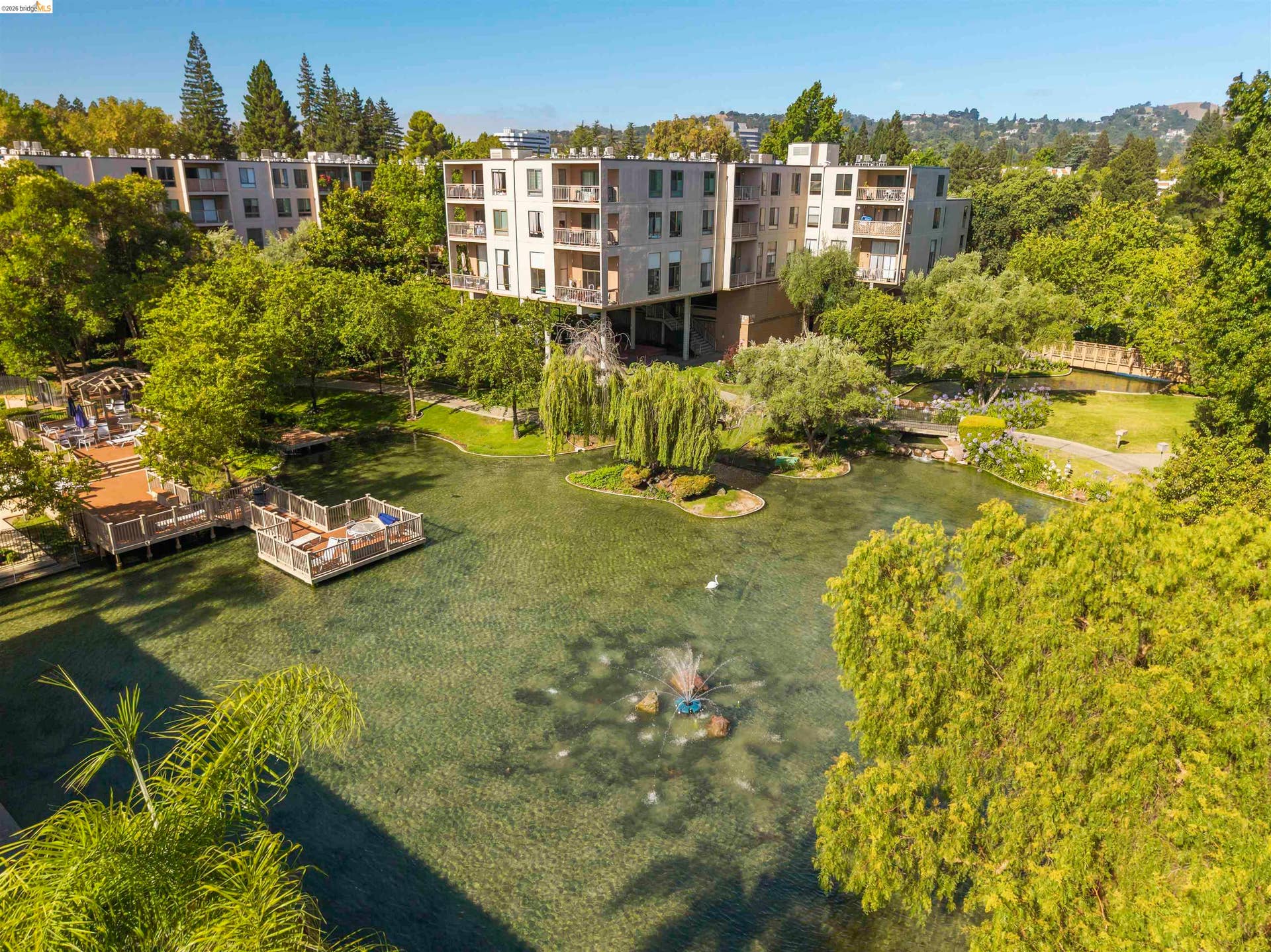 420 N Civic Dr, #207, Walnut Creek, CA 94596
