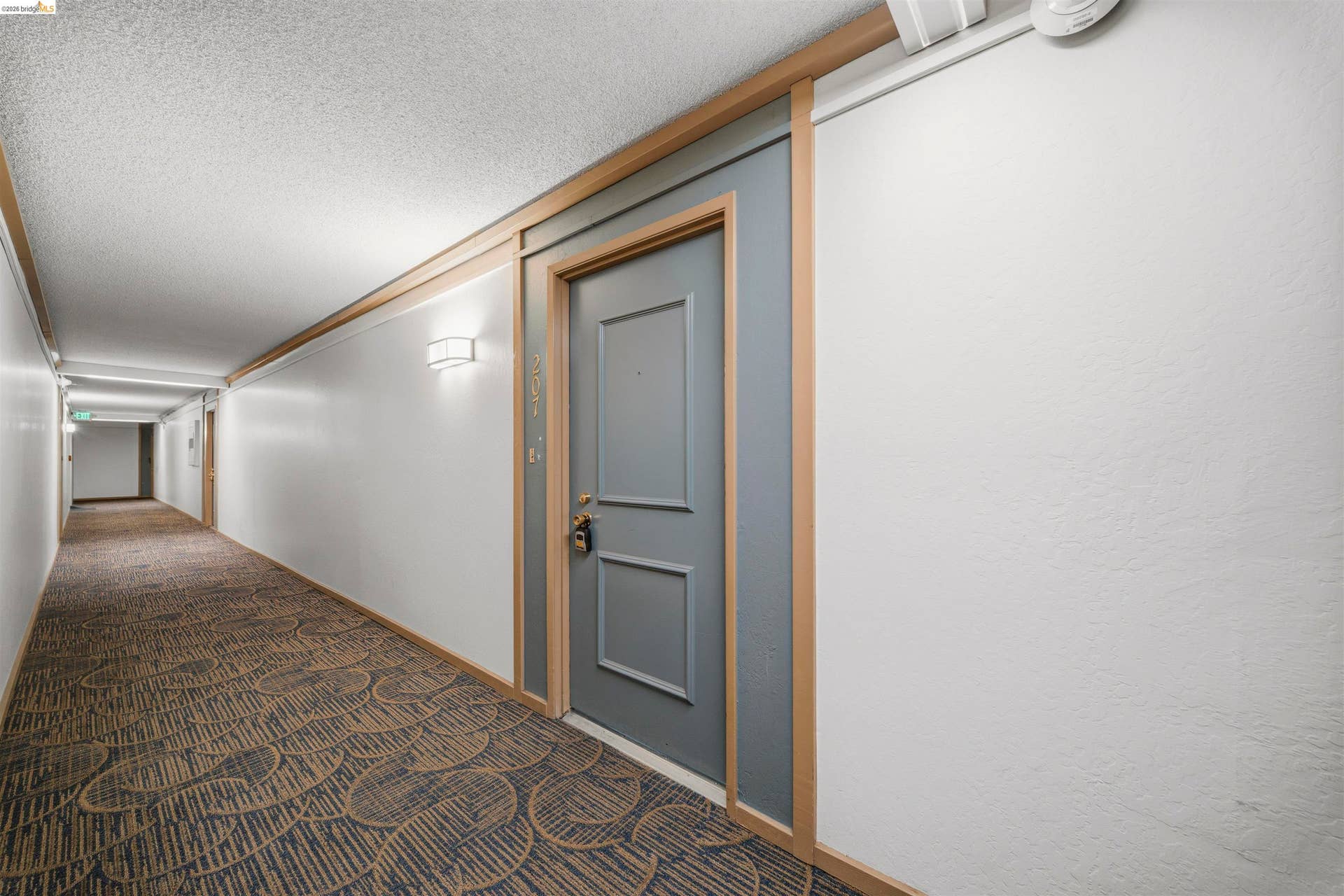 420 N Civic Dr, #207, Walnut Creek, CA 94596