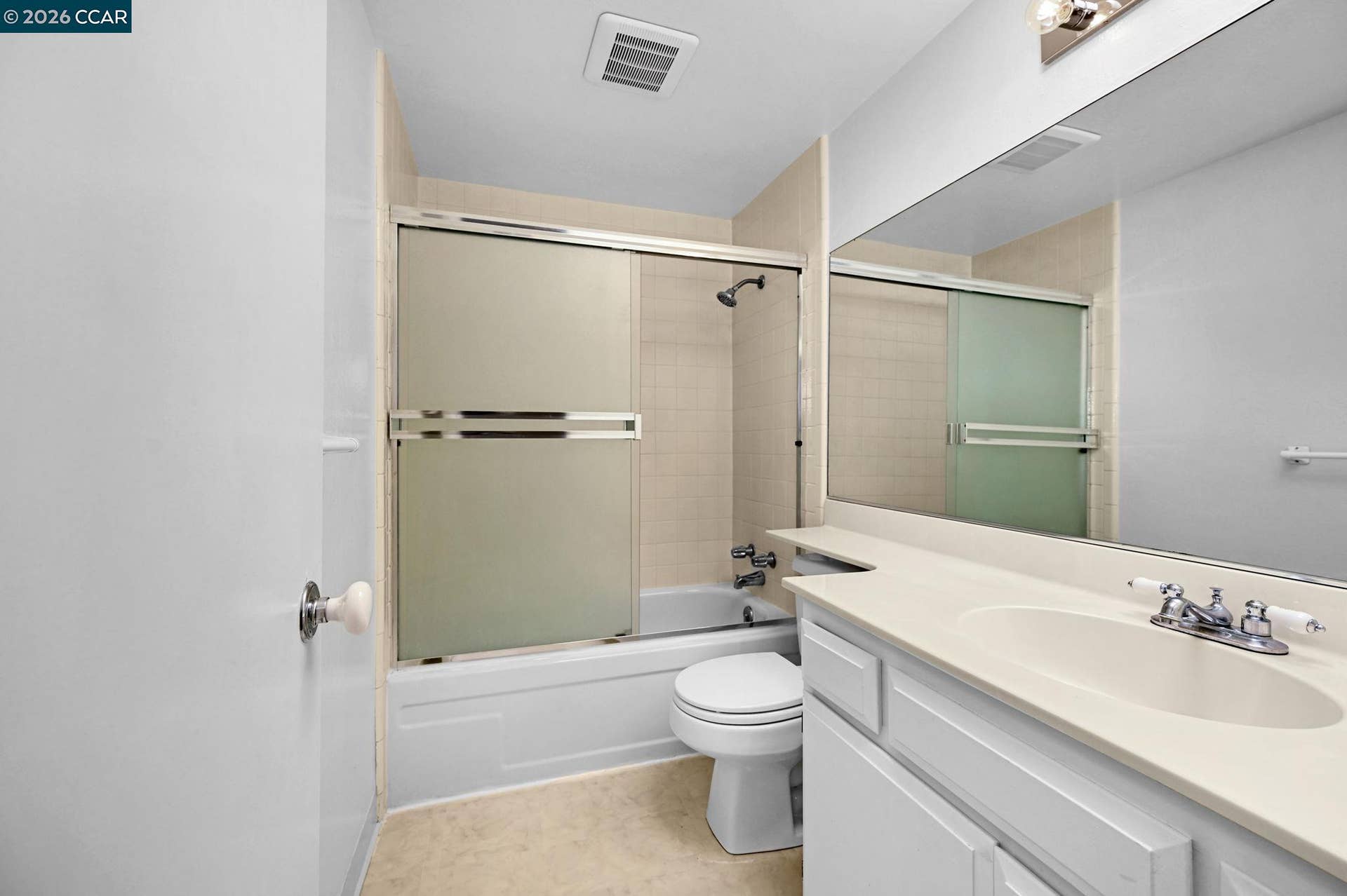 1950 Oak Grove Rd 1950 & 1952, Walnut Creek, CA 94598