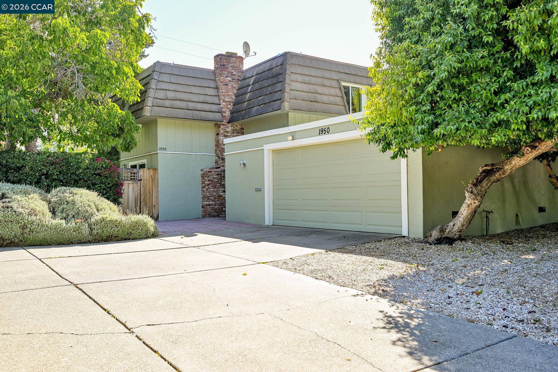 1950 Oak Grove Rd 1950 & 1952, Walnut Creek, CA 94598