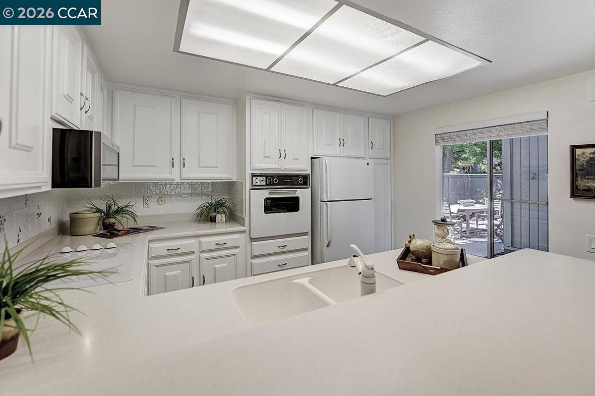 2724 Tice Creek Dr, #2, Walnut Creek, CA 94595