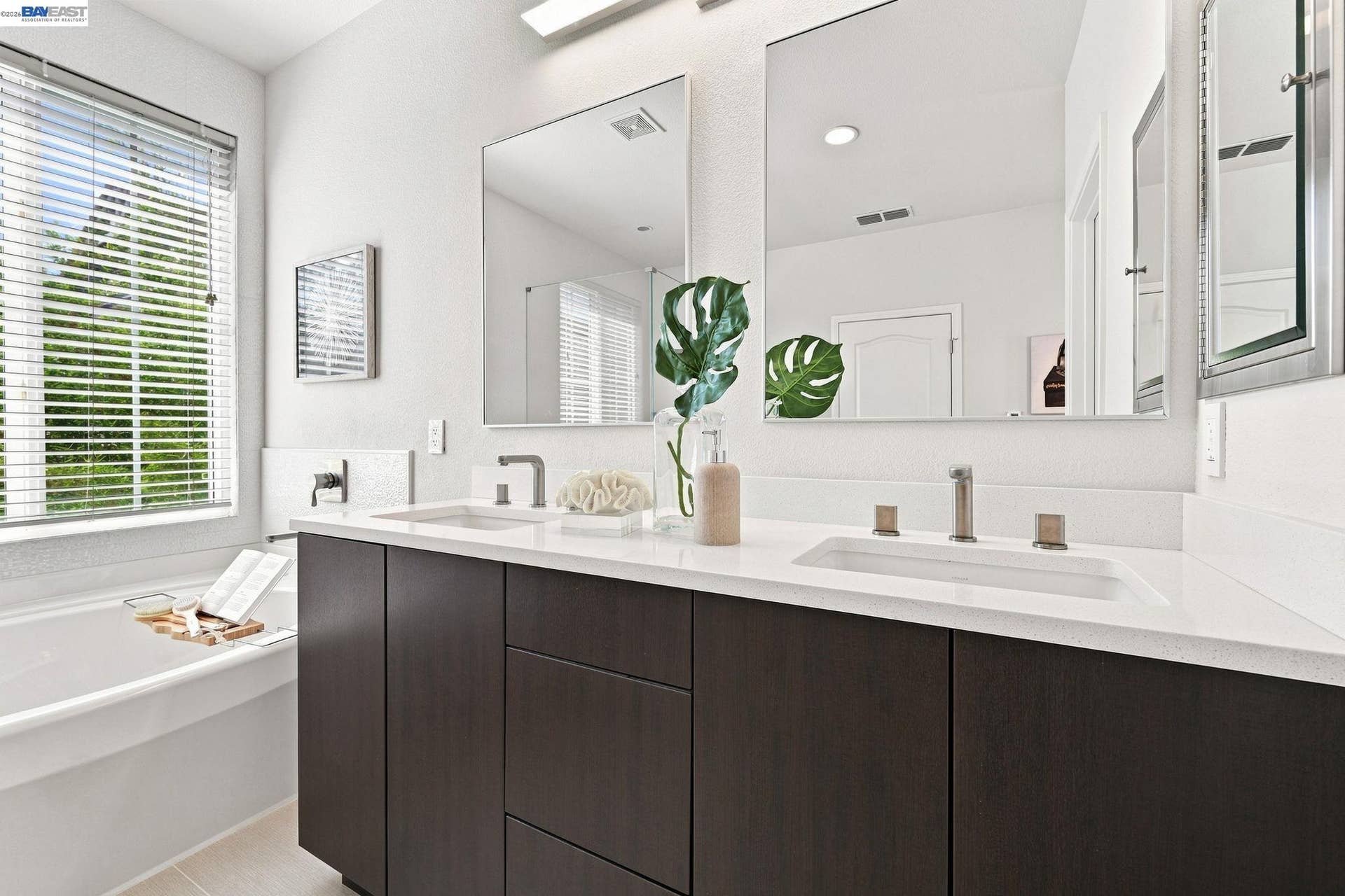 3910 Hidden Grove Ln, Concord, CA 94519