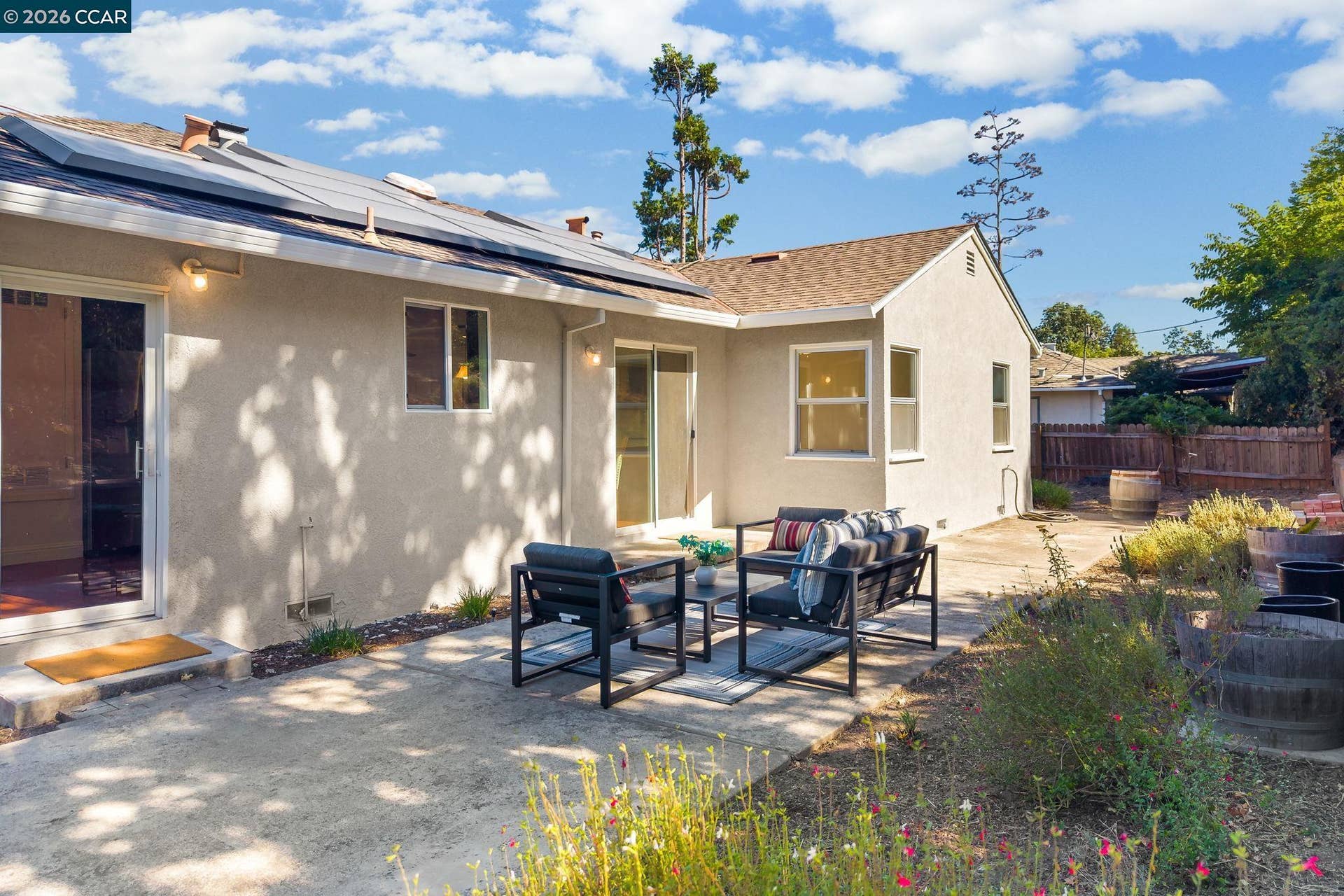 1277 Juanita Dr, Lafayette, CA 94595