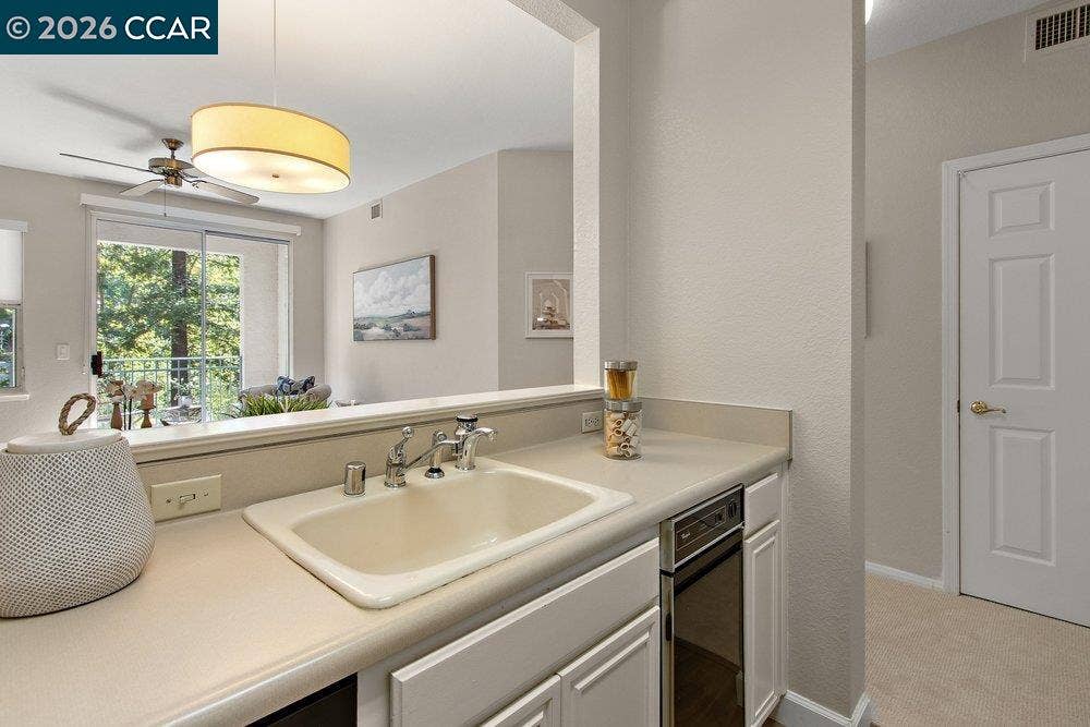1860 Tice Creek Dr, #1206, Walnut Creek, CA 94595