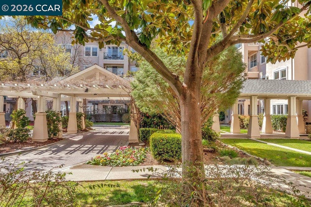 1860 Tice Creek Dr, #1206, Walnut Creek, CA 94595