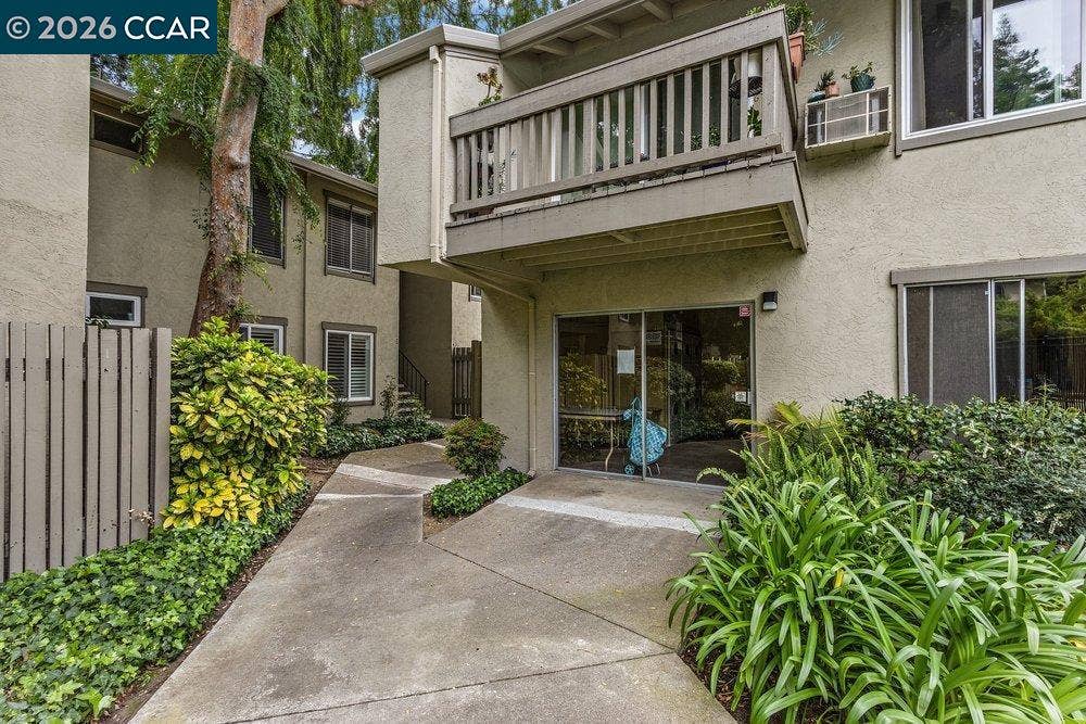 1241 Homestead Ave, #206, Walnut Creek, CA 94598