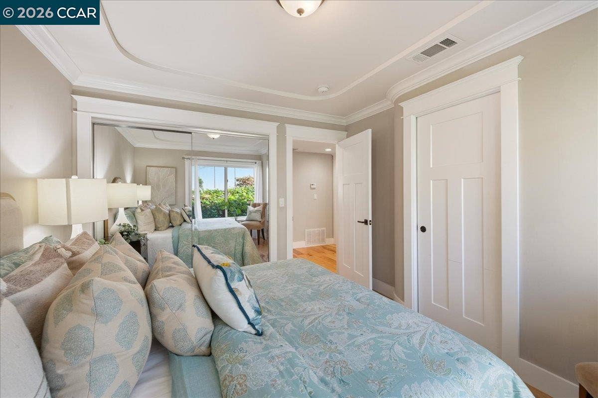 2501 Pine Knoll Dr, #8, Walnut Creek, CA 94595