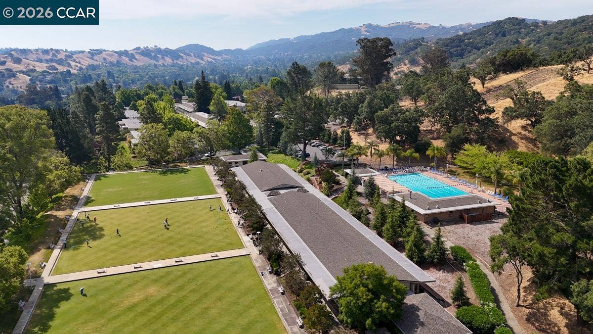 2501 Pine Knoll Dr, #8, Walnut Creek, CA 94595