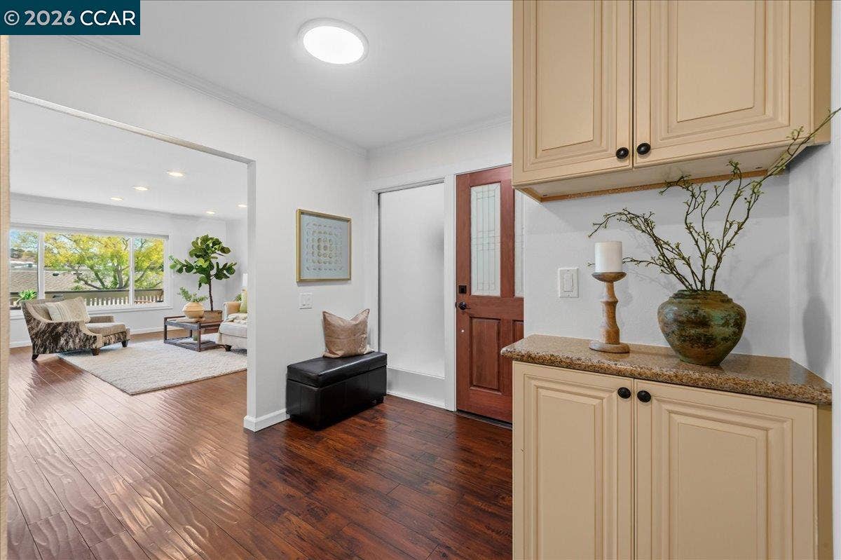 2301 Pine Knoll Dr, #6, Walnut Creek, CA 94595