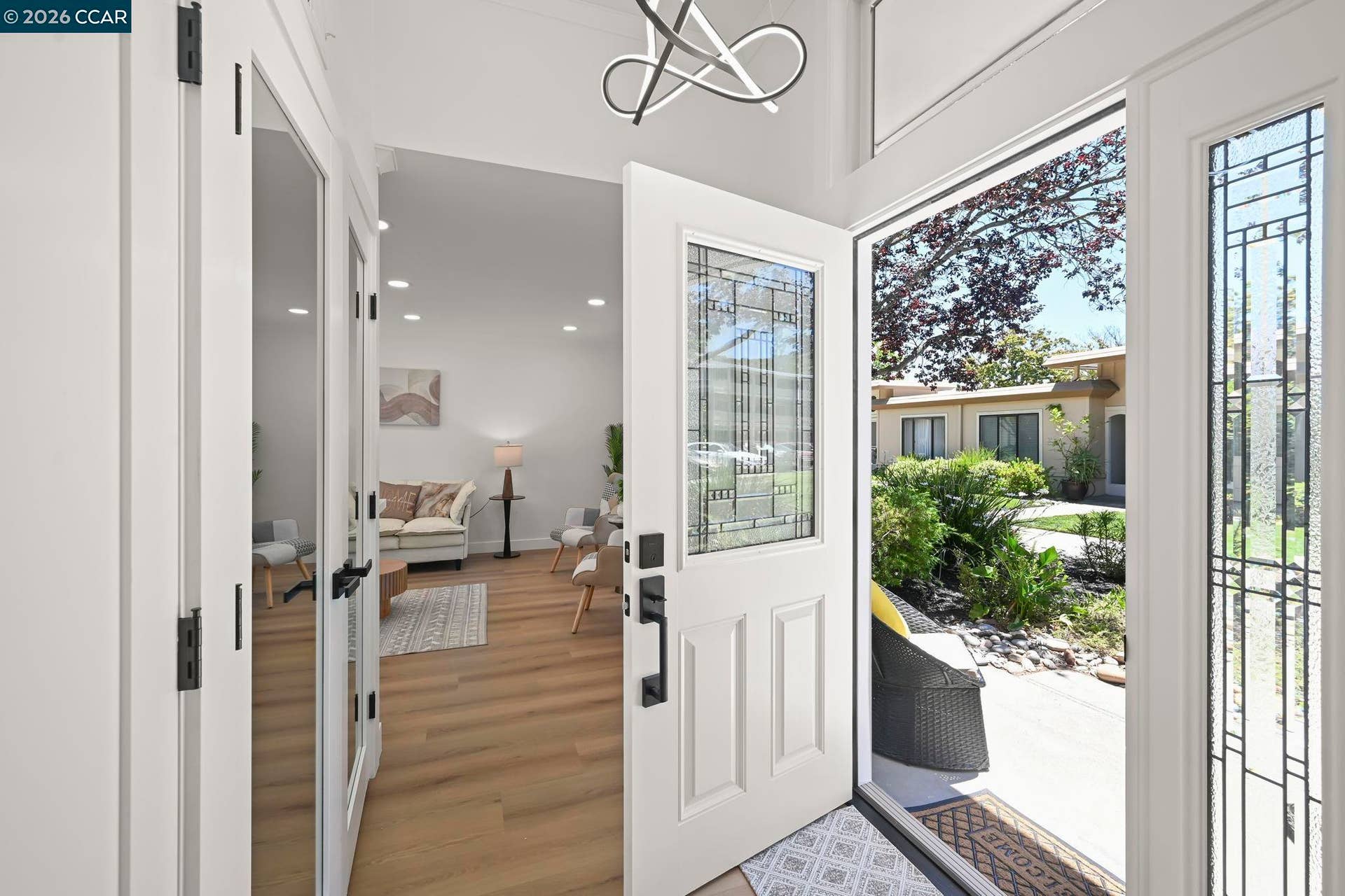 2045 Pine Knoll Drive, #6, Walnut Creek, CA 94595