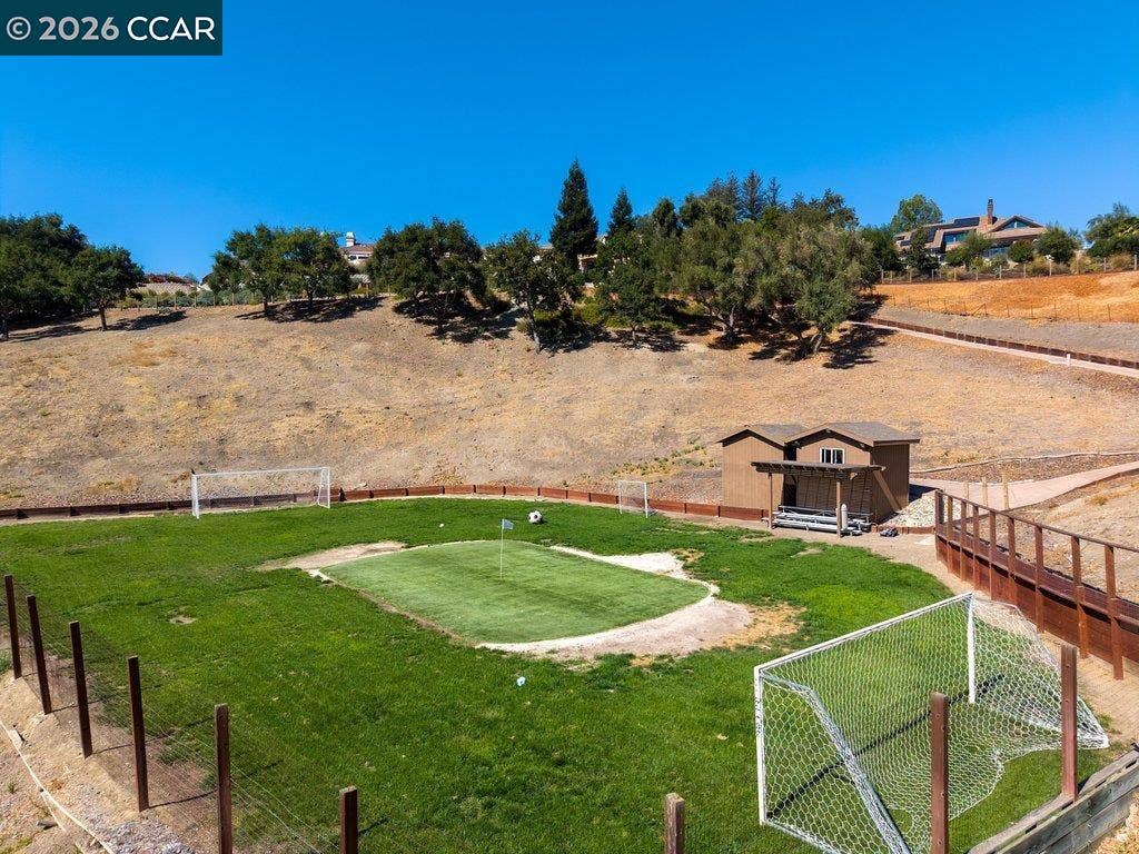 251 Santiago Ln, Danville, CA 94526