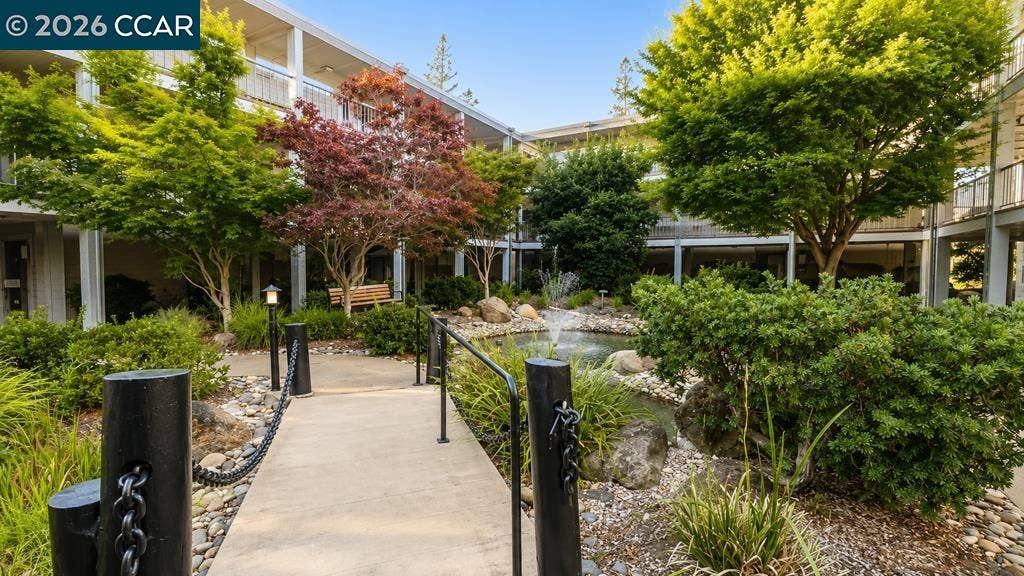 4033 Terra Granada Dr, #6A, Walnut Creek, CA 94595