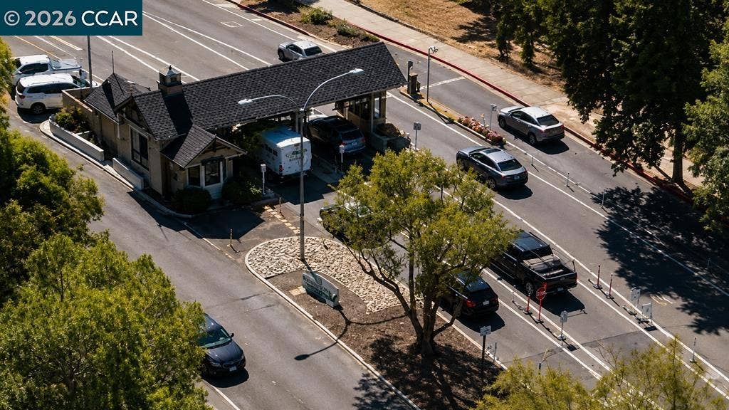 4033 Terra Granada Dr, #6A, Walnut Creek, CA 94595