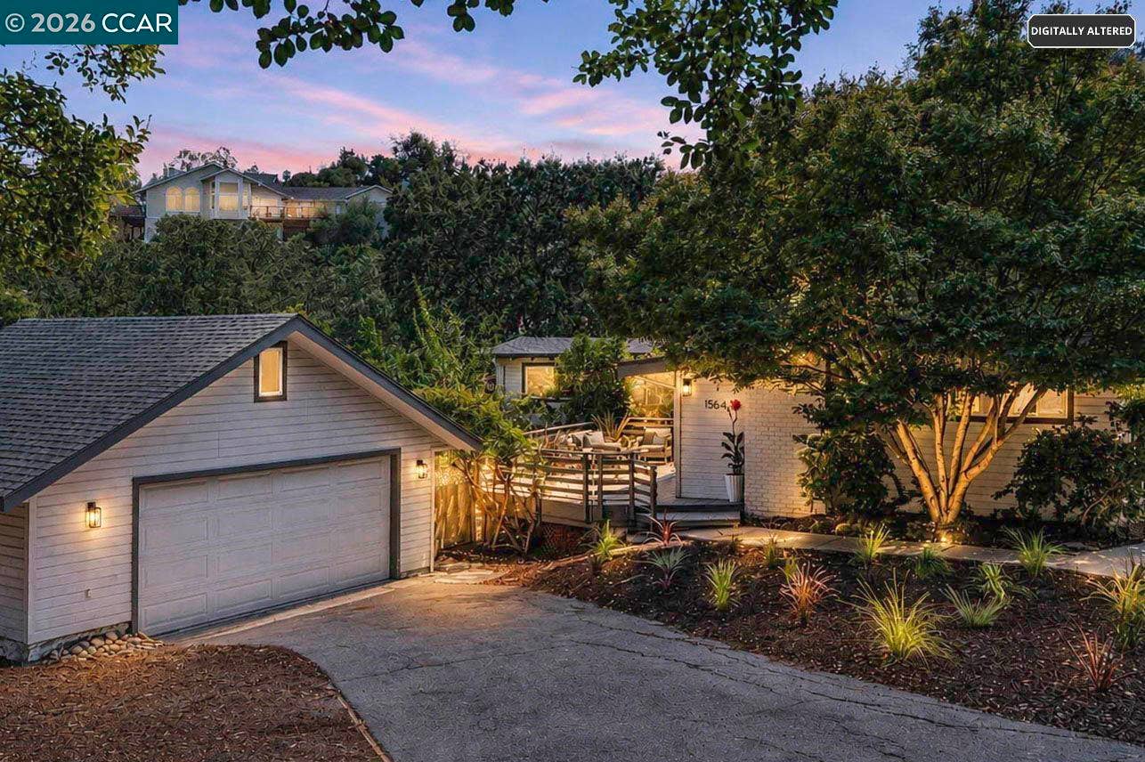Welcome to 1564 Arbutus Drive!