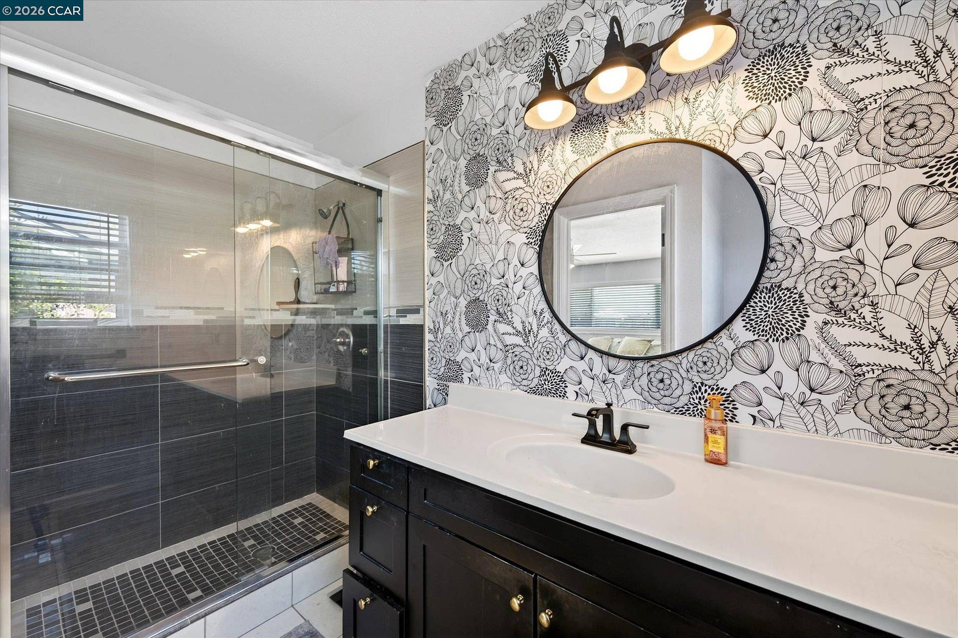 1560 American Beauty Dr, Concord, CA 94521