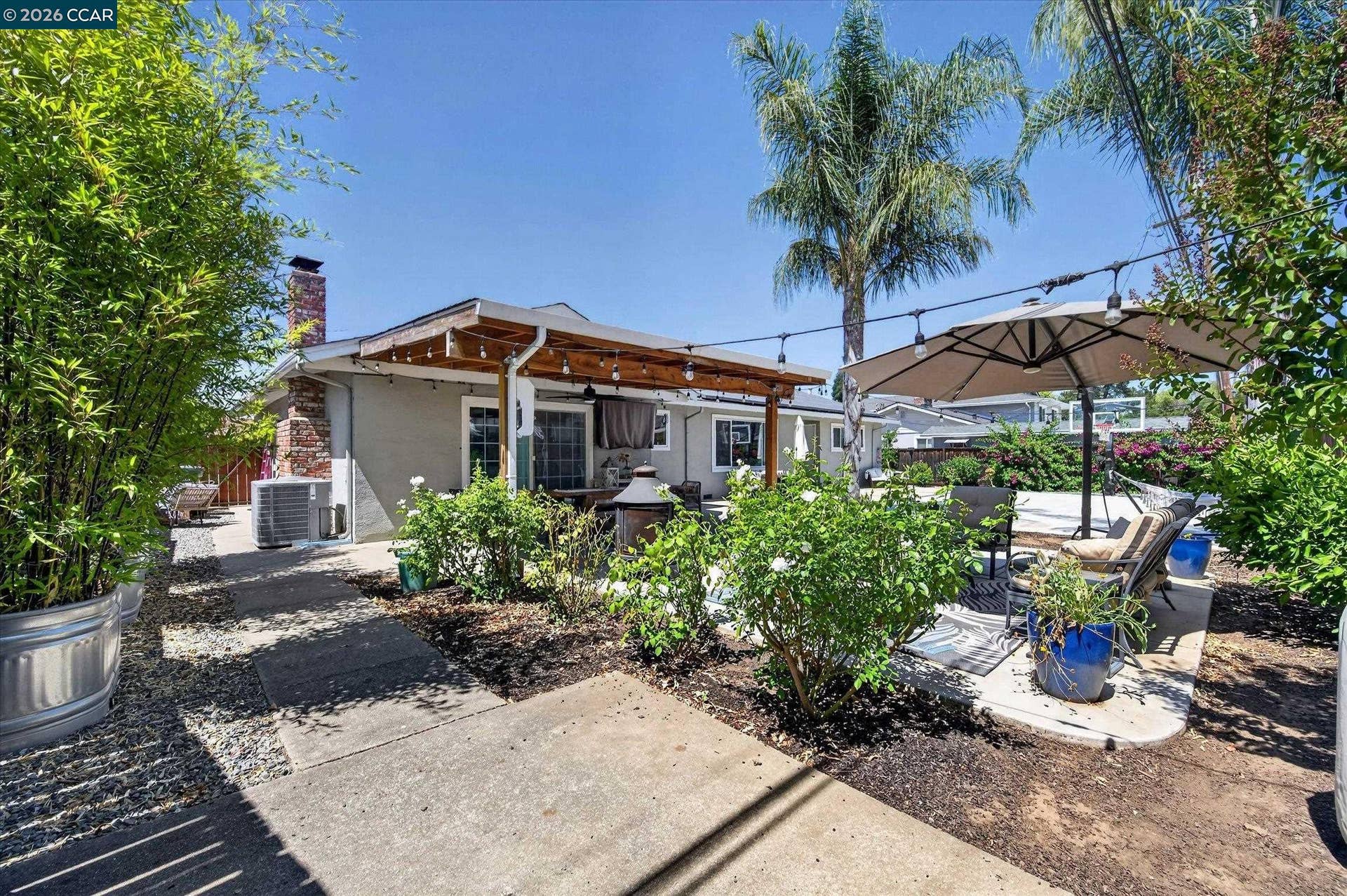 1560 American Beauty Dr, Concord, CA 94521
