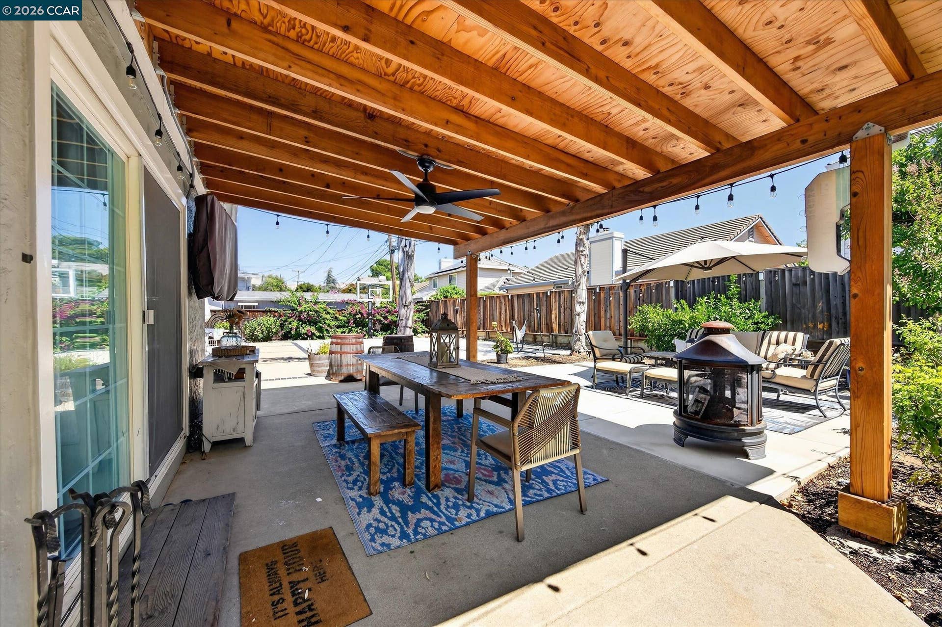1560 American Beauty Dr, Concord, CA 94521