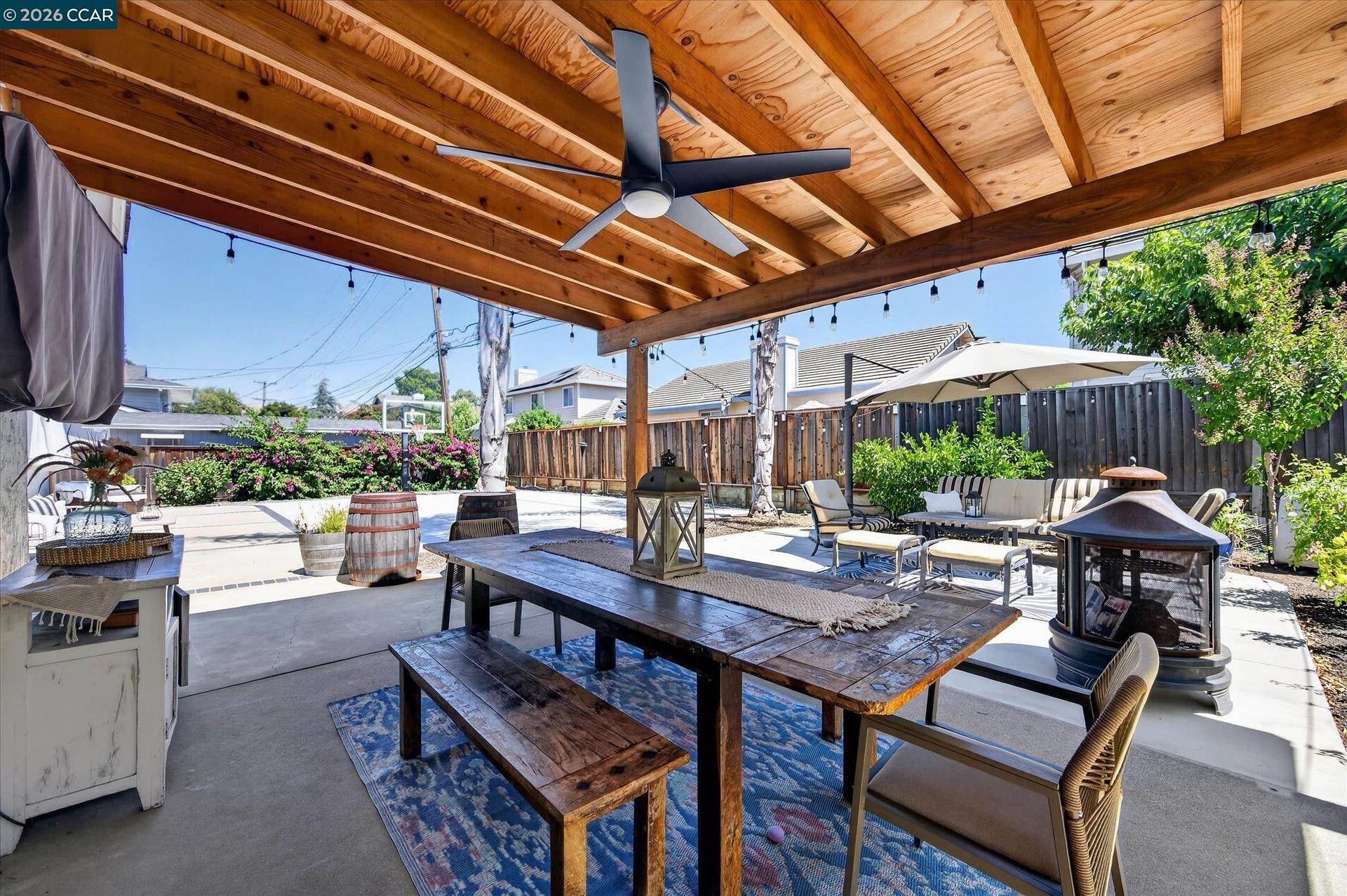 1560 American Beauty Dr, Concord, CA 94521