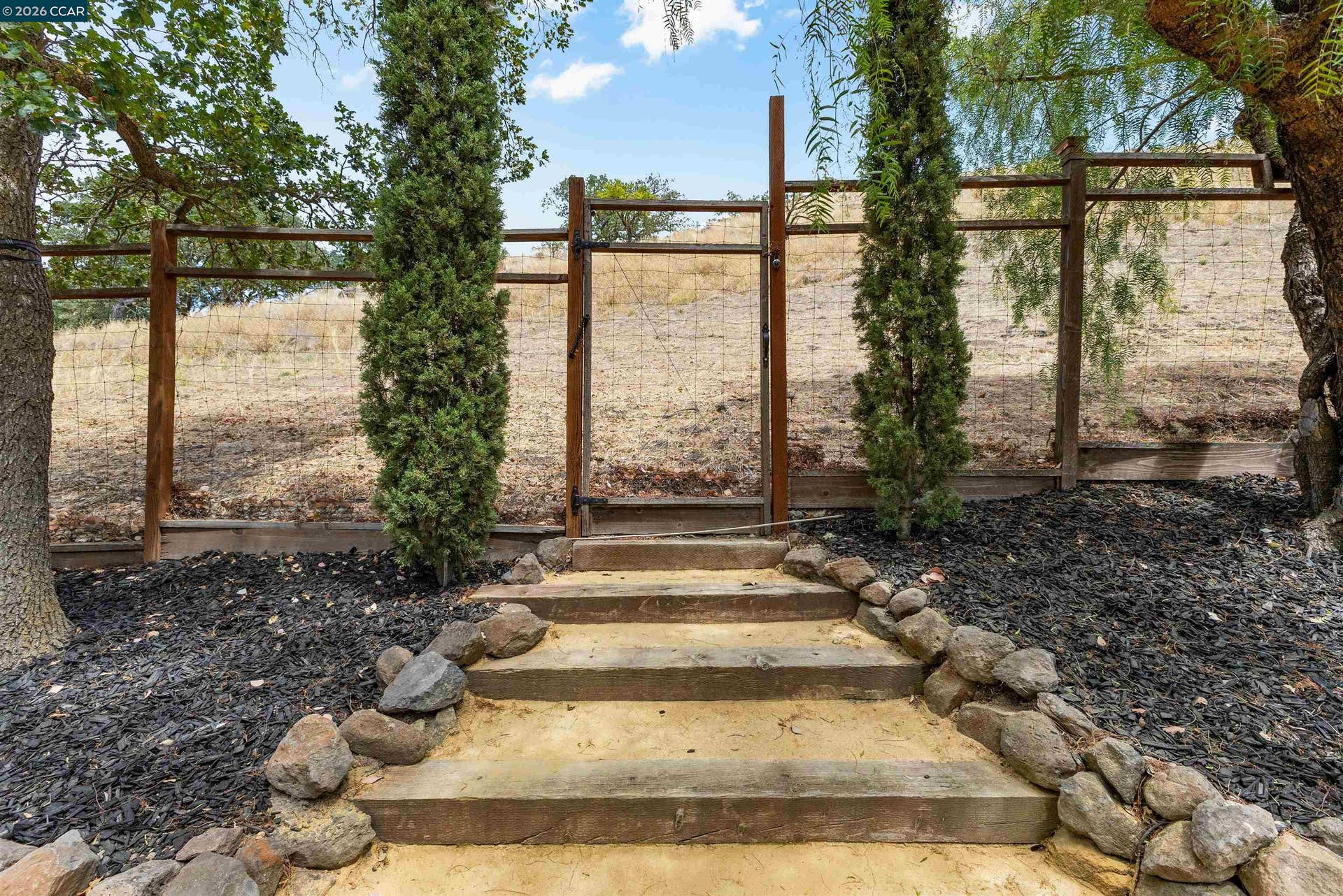 950 Country Lane, Walnut Creek, CA 94596