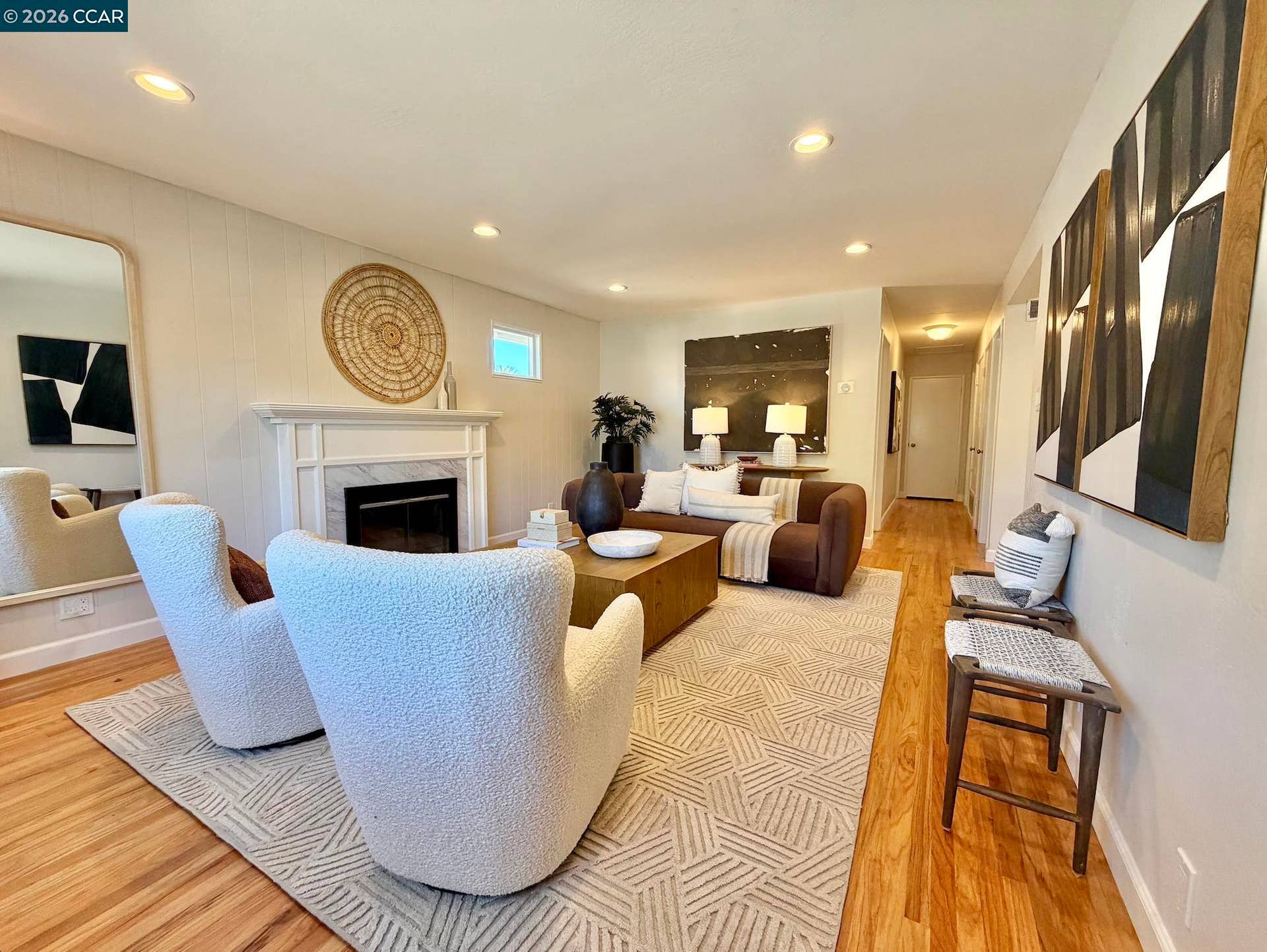 WELCOME TO 926 SASSEL AVENUE