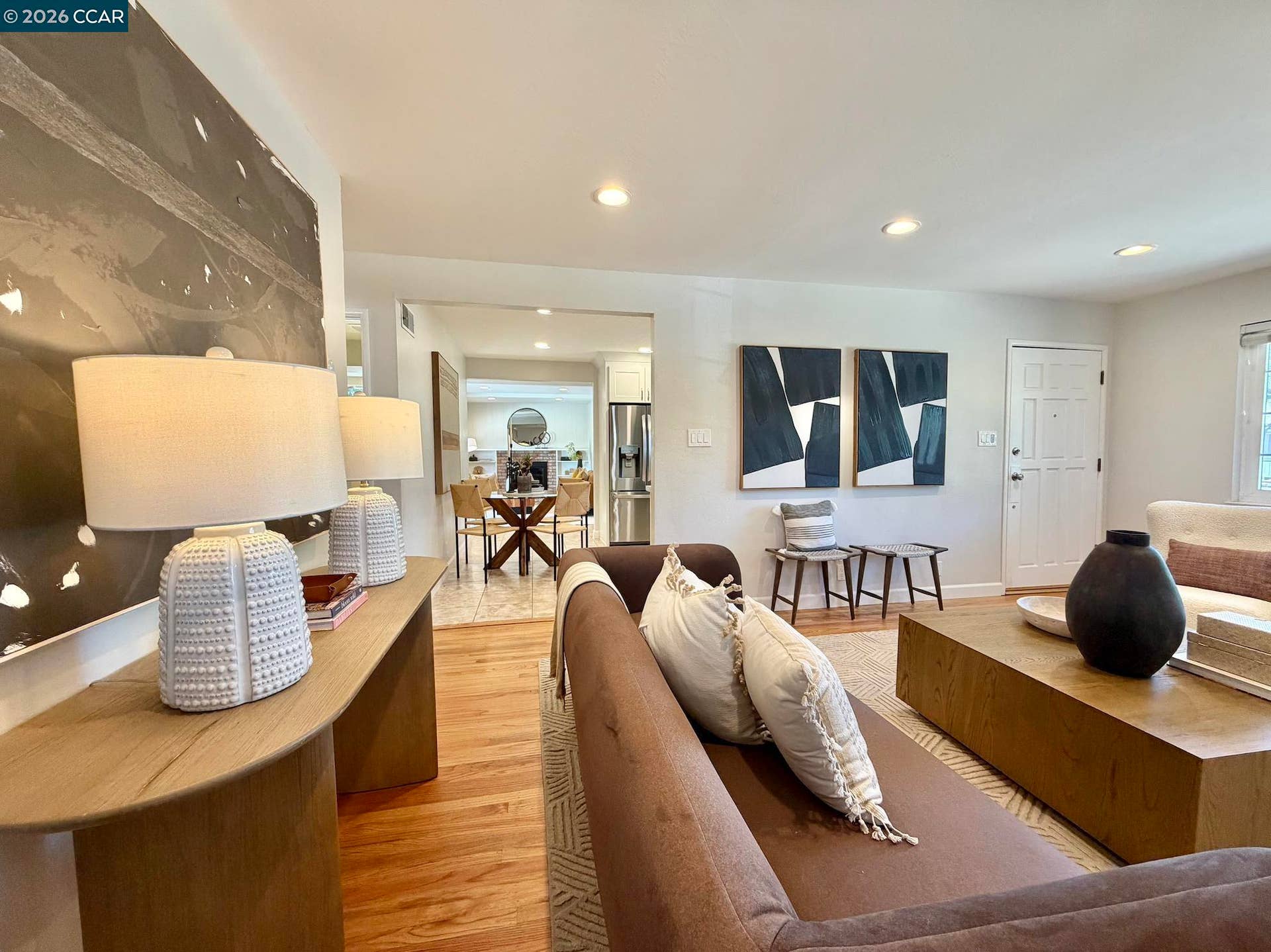 NATRUAL FLOW OF LIVING SPACES