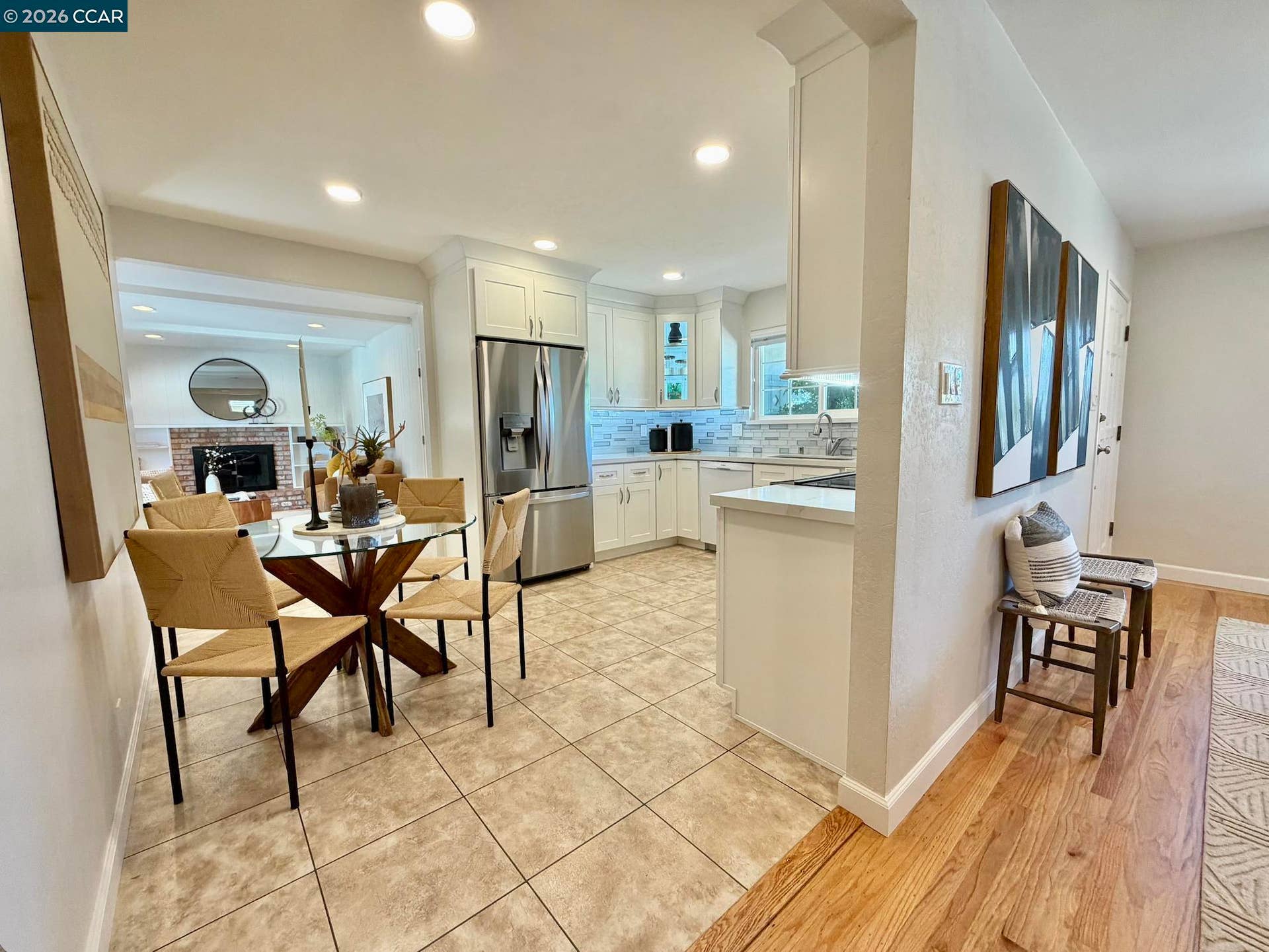 LIVING ROOM TO KITCHEN DINING