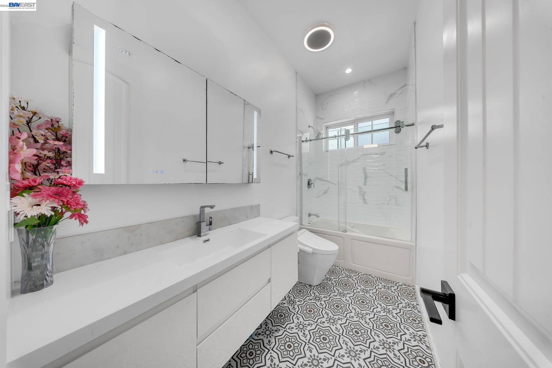 1069 Homestead Ave, Walnut Creek, CA 94598